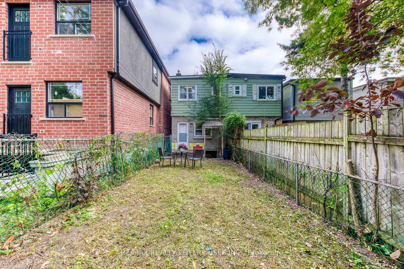Photo 25 of 370 Coxwell Avenue, Toronto, Greenwood-Coxwell — HOMEH