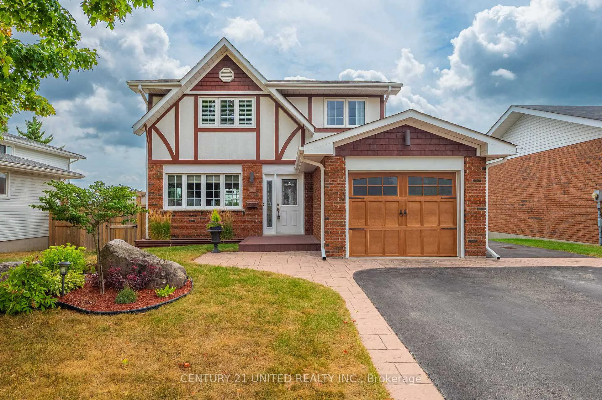 Photo 1 of 7 Bayleaf Court, Peterborough, Monaghan Ward 2 — HOMEH