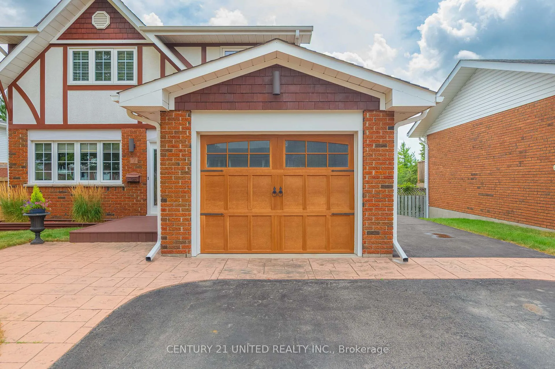 Photo 2 of 7 Bayleaf Court, Peterborough, Monaghan Ward 2 — HOMEH