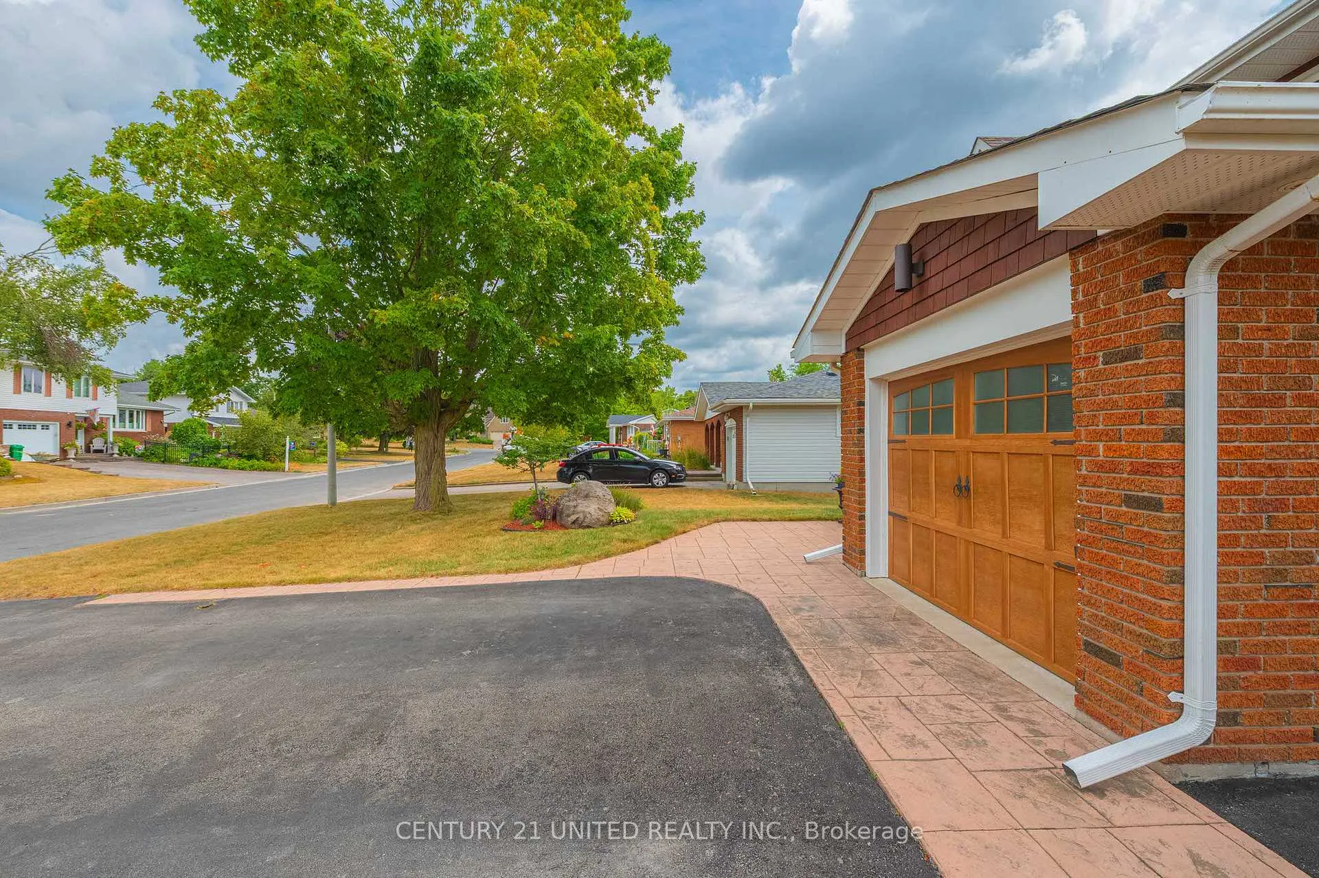 Photo 3 of 7 Bayleaf Court, Peterborough, Monaghan Ward 2 — HOMEH