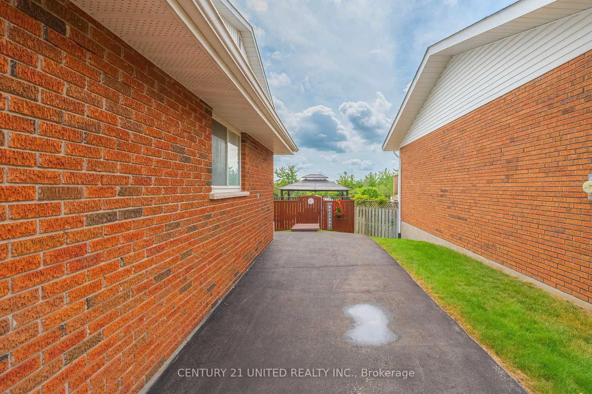 Photo 4 of 7 Bayleaf Court, Peterborough, Monaghan Ward 2 — HOMEH