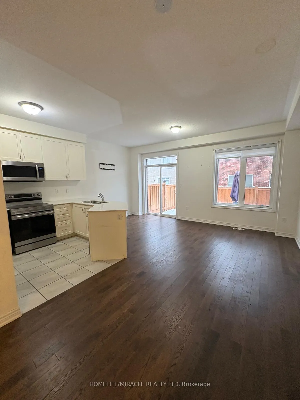 Photo 5 of 5 Donald Stewart Road, Brampton, Northwest Brampton — HOMEH