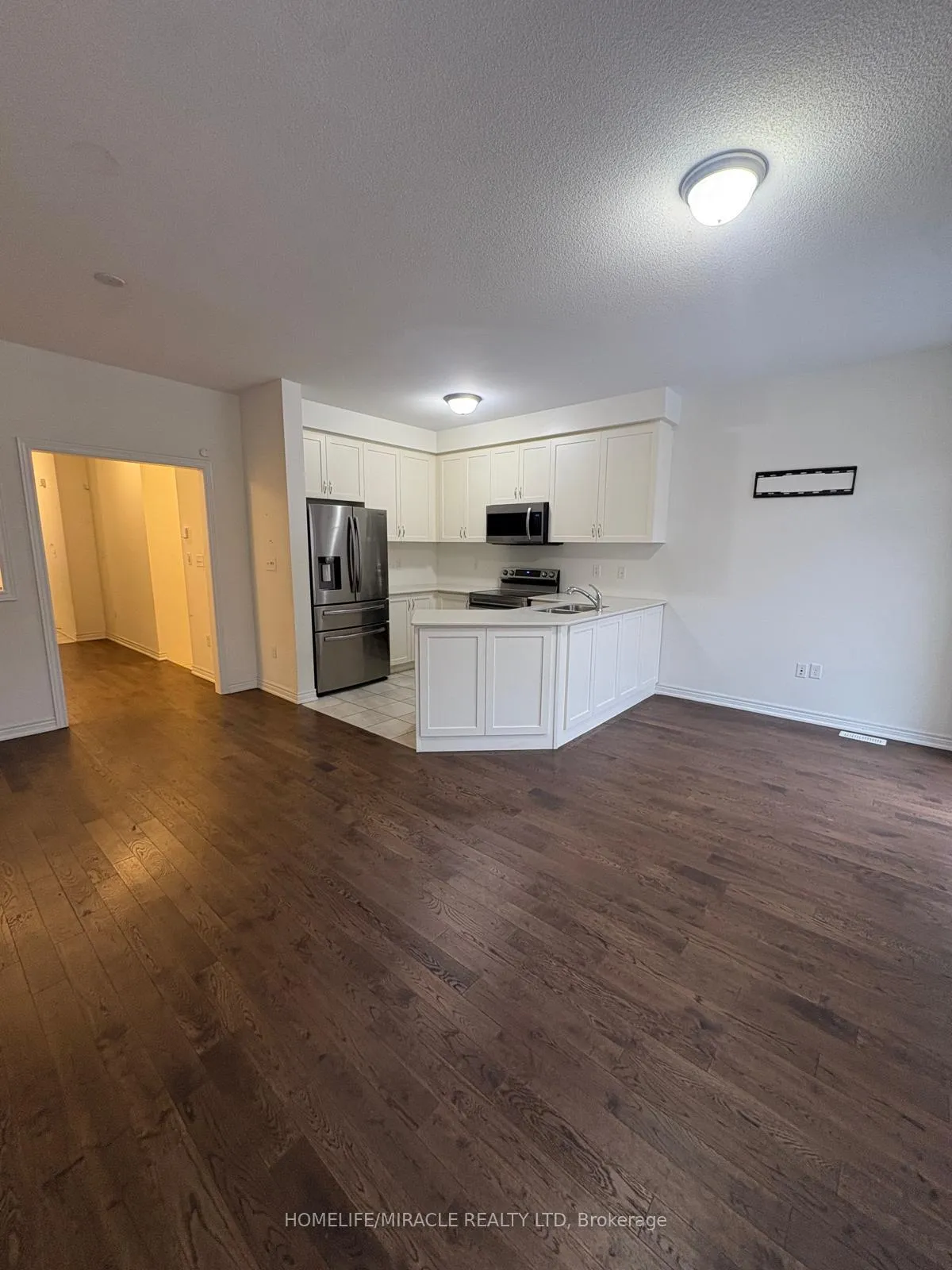 Photo 6 of 5 Donald Stewart Road, Brampton, Northwest Brampton — HOMEH