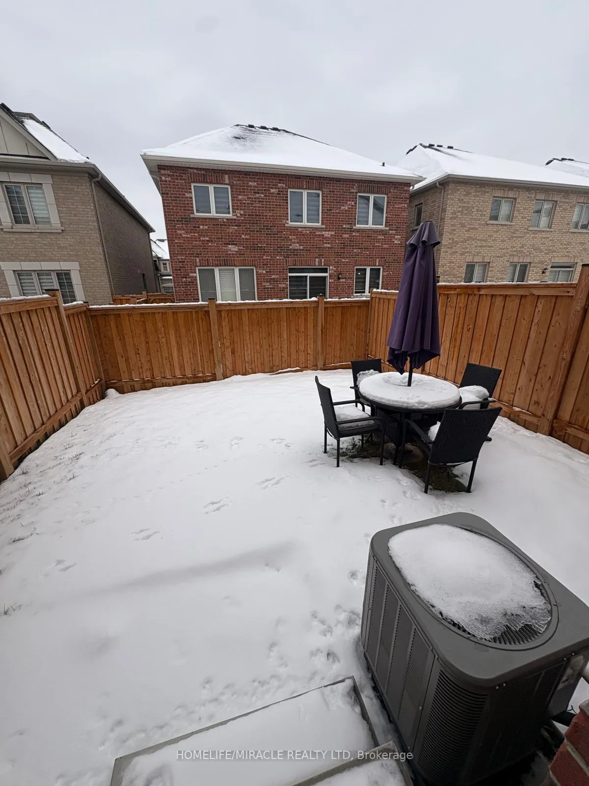 Photo 7 of 5 Donald Stewart Road, Brampton, Northwest Brampton — HOMEH