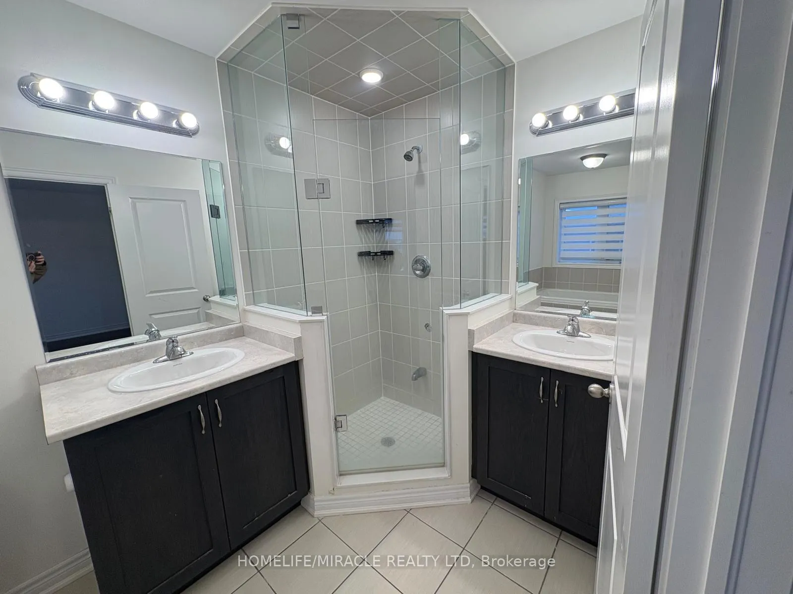 Photo 25 of 5 Donald Stewart Road, Brampton, Northwest Brampton — HOMEH