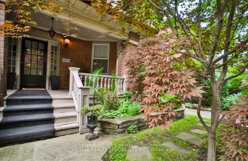 Front of Basement, 494 Summerhill Avenue