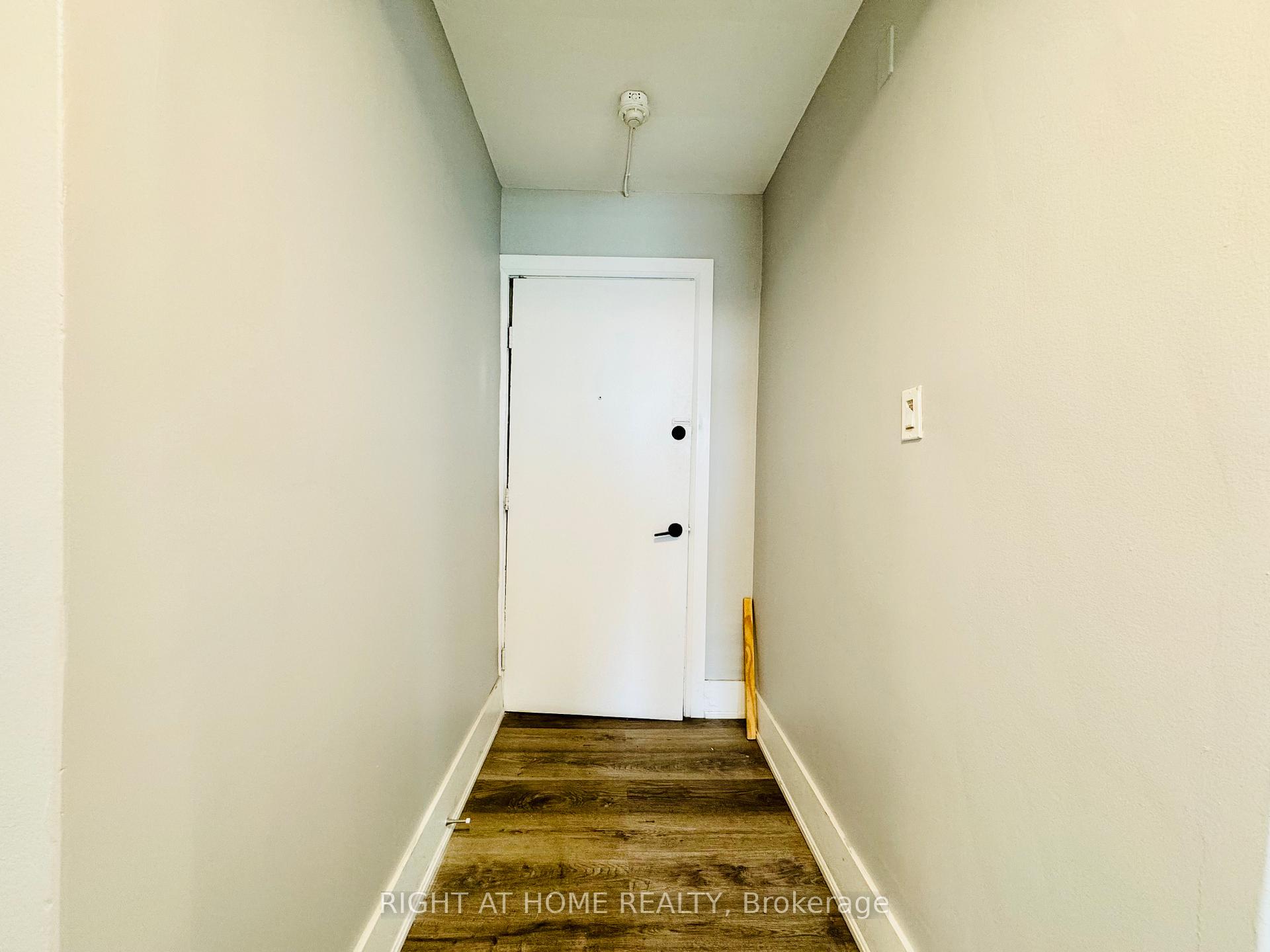 Photo 15 of Unit 302, 896 Eglinton Avenue E, Toronto, Leaside — HOMEH