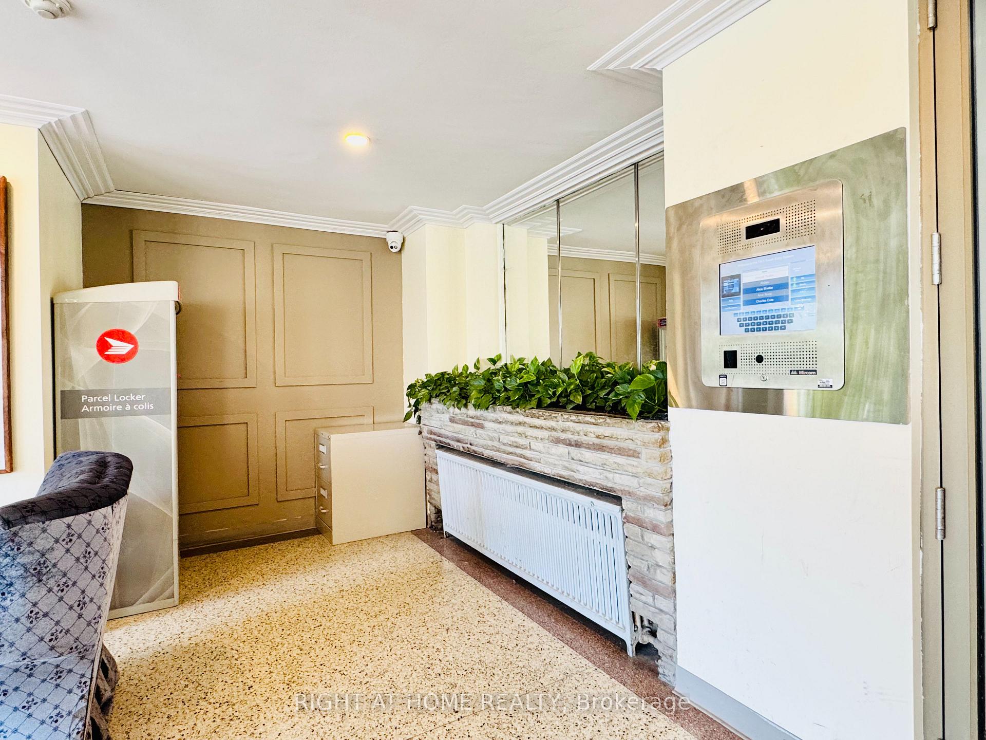 Photo 17 of Unit 302, 896 Eglinton Avenue E, Toronto, Leaside — HOMEH