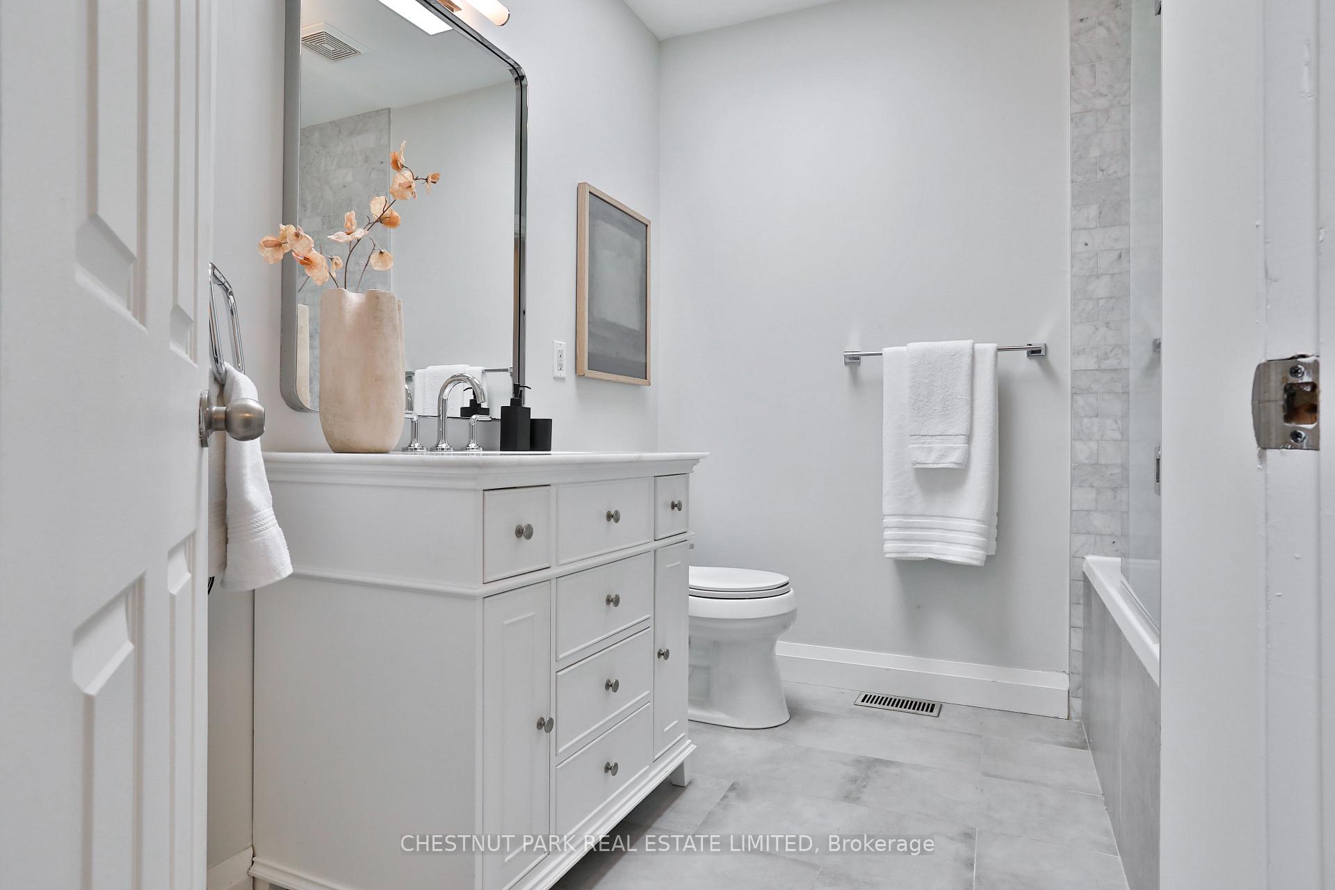 Photo 10 of 122 Ivy Avenue, Toronto, South Riverdale — HOMEH