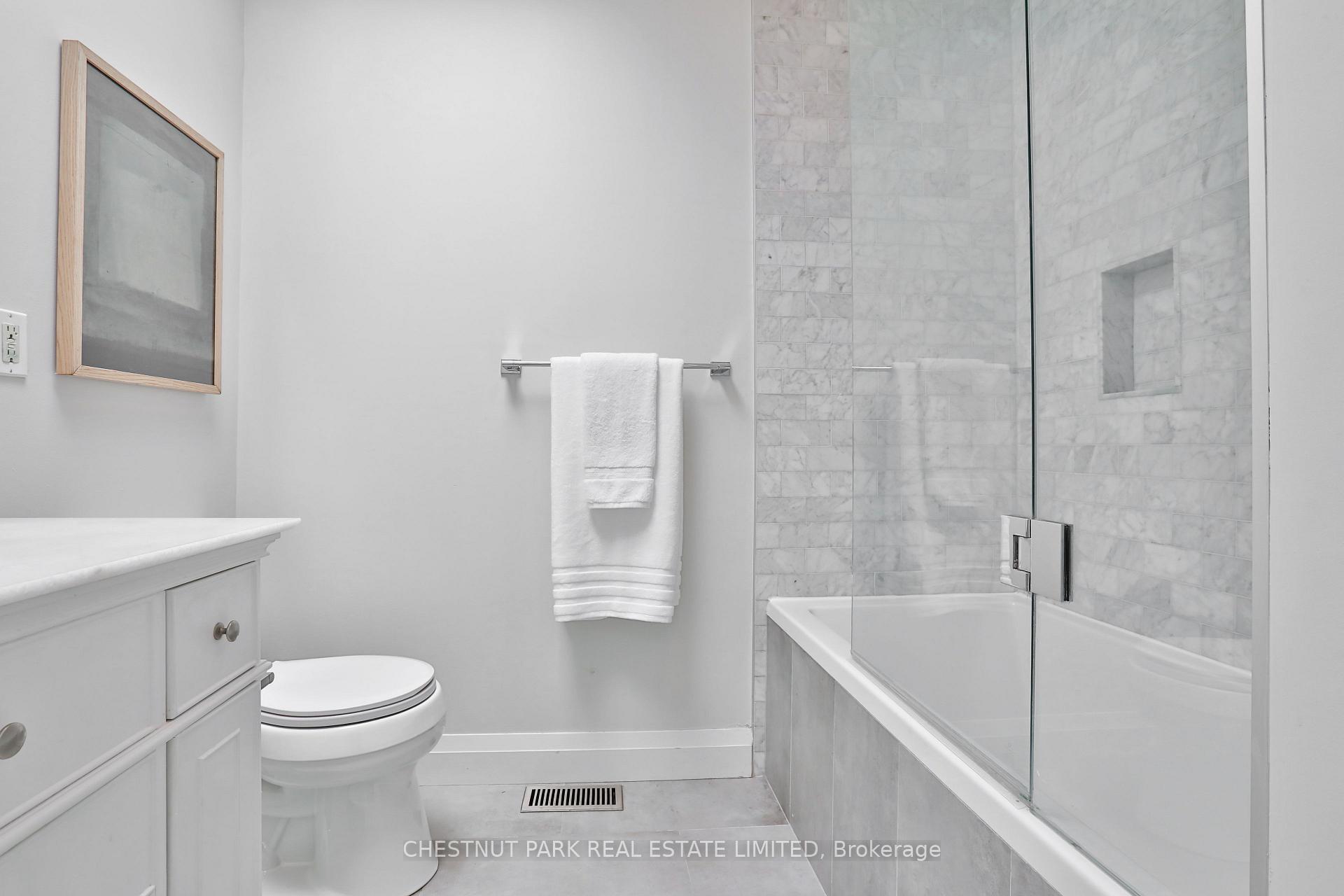Photo 11 of 122 Ivy Avenue, Toronto, South Riverdale — HOMEH