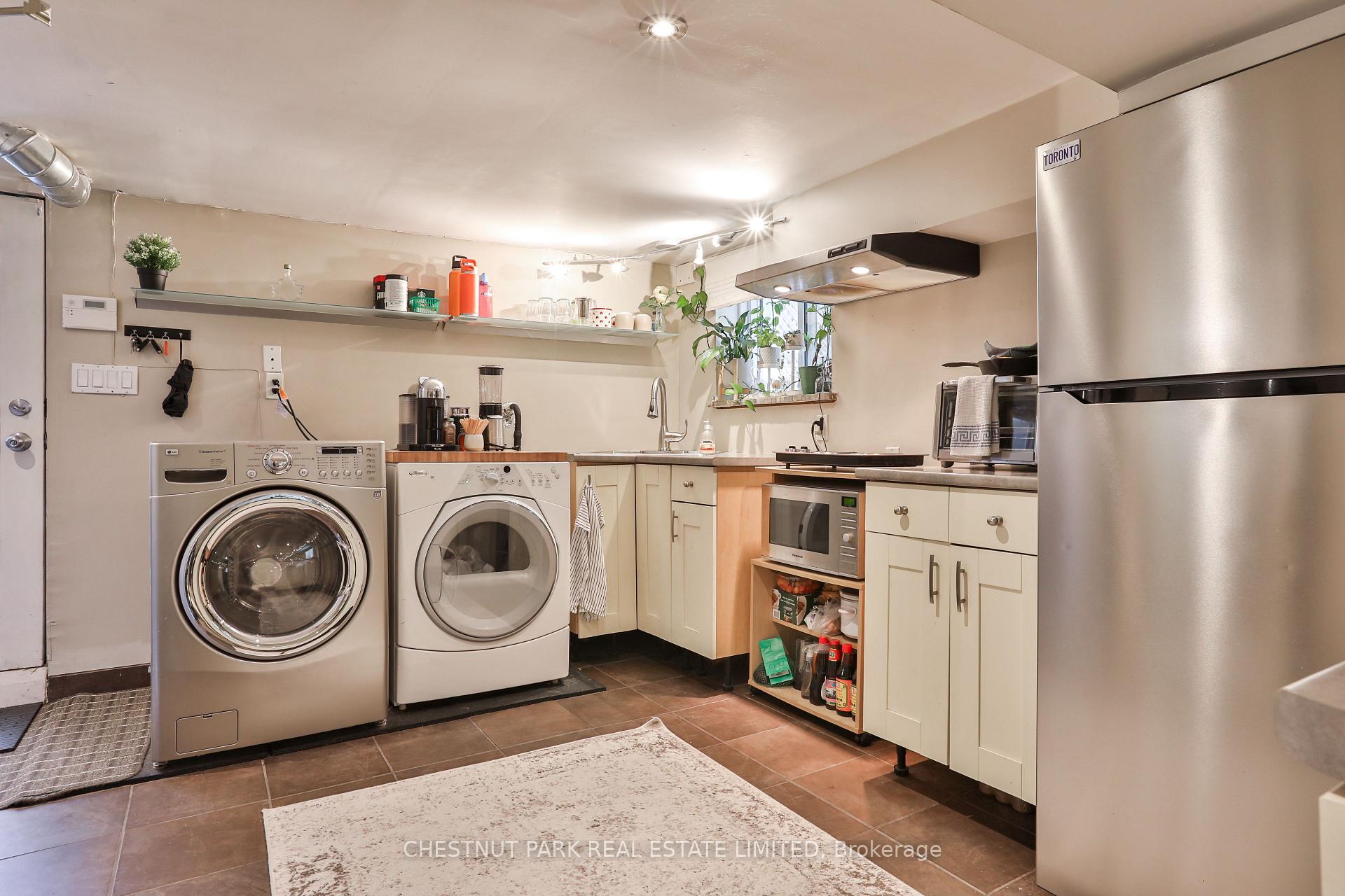 Photo 19 of 122 Ivy Avenue, Toronto, South Riverdale — HOMEH