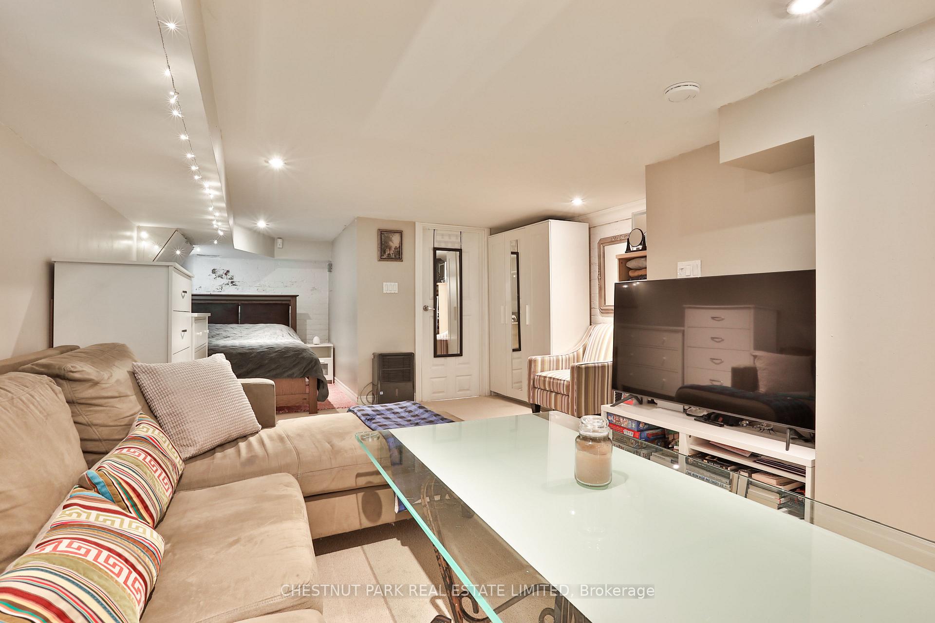 Photo 21 of 122 Ivy Avenue, Toronto, South Riverdale — HOMEH