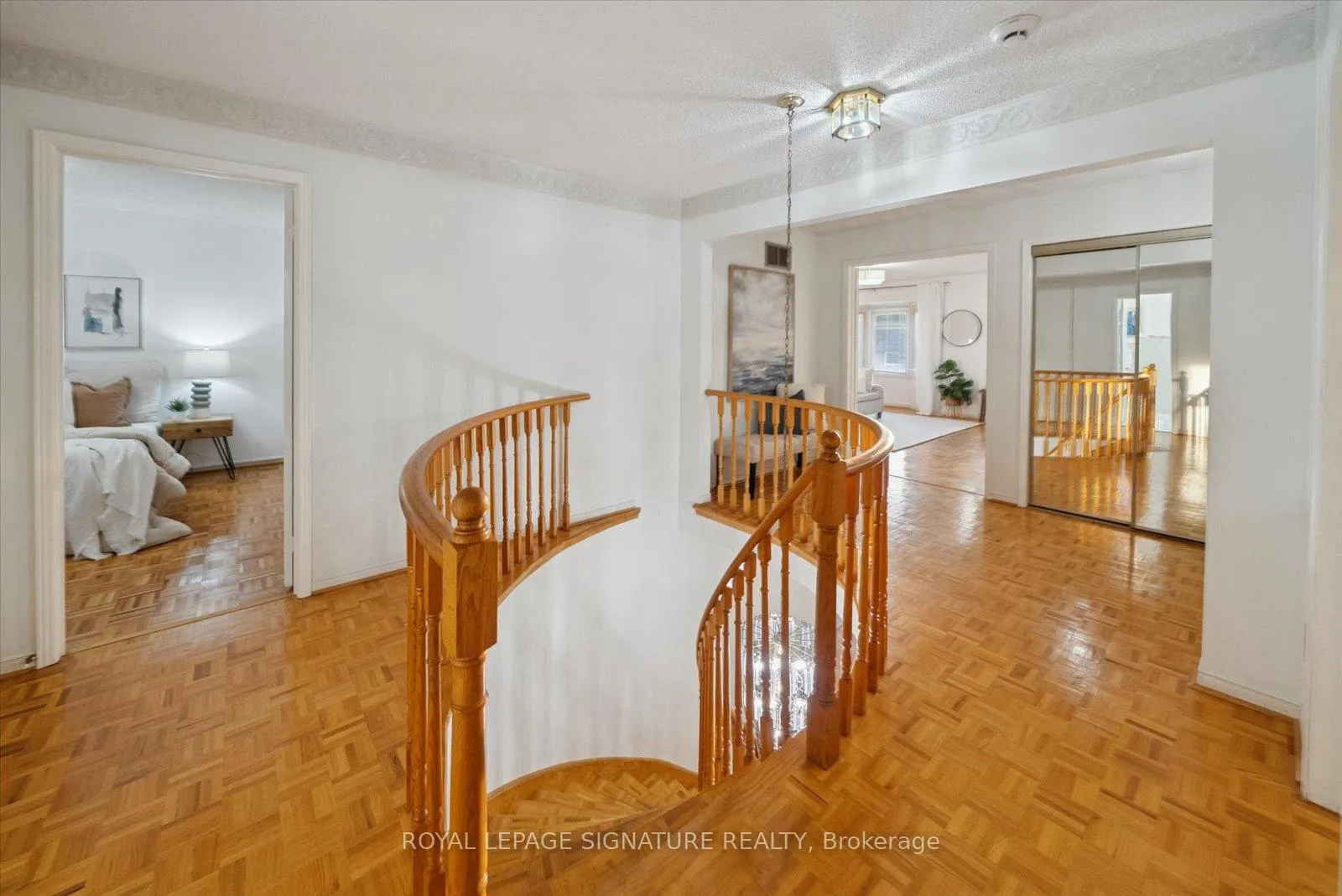 Photo 19 of 2015 Lynn Heights Drive, Pickering, Liverpool — HOMEH