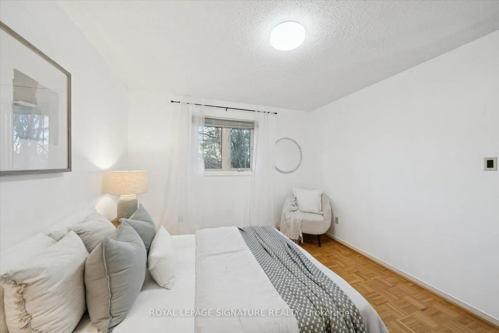 Photo 27 of 2015 Lynn Heights Drive, Pickering, Liverpool — HOMEH