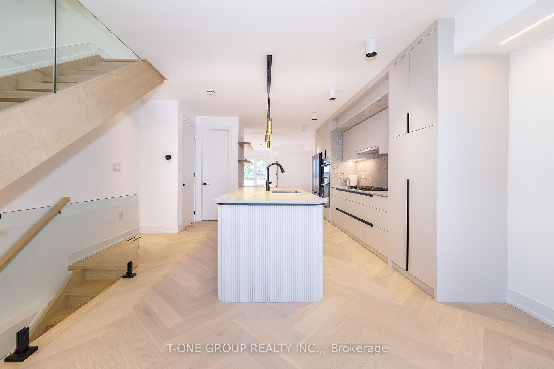 Photo 6 of 68 Harris Avenue, Toronto, East End-Danforth — HOMEH