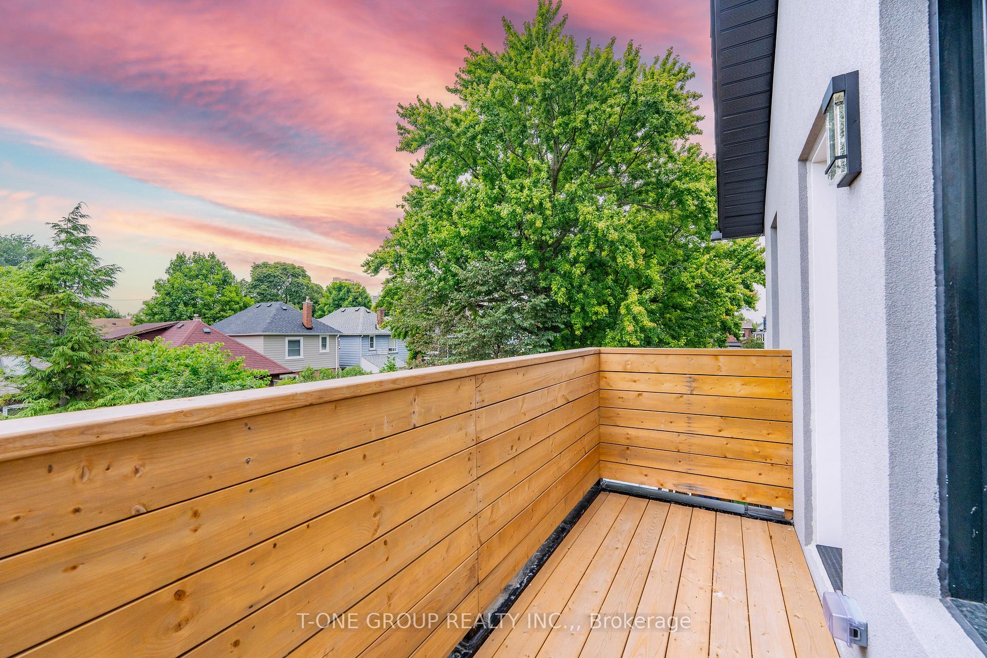 Photo 17 of 68 Harris Avenue, Toronto, East End-Danforth — HOMEH