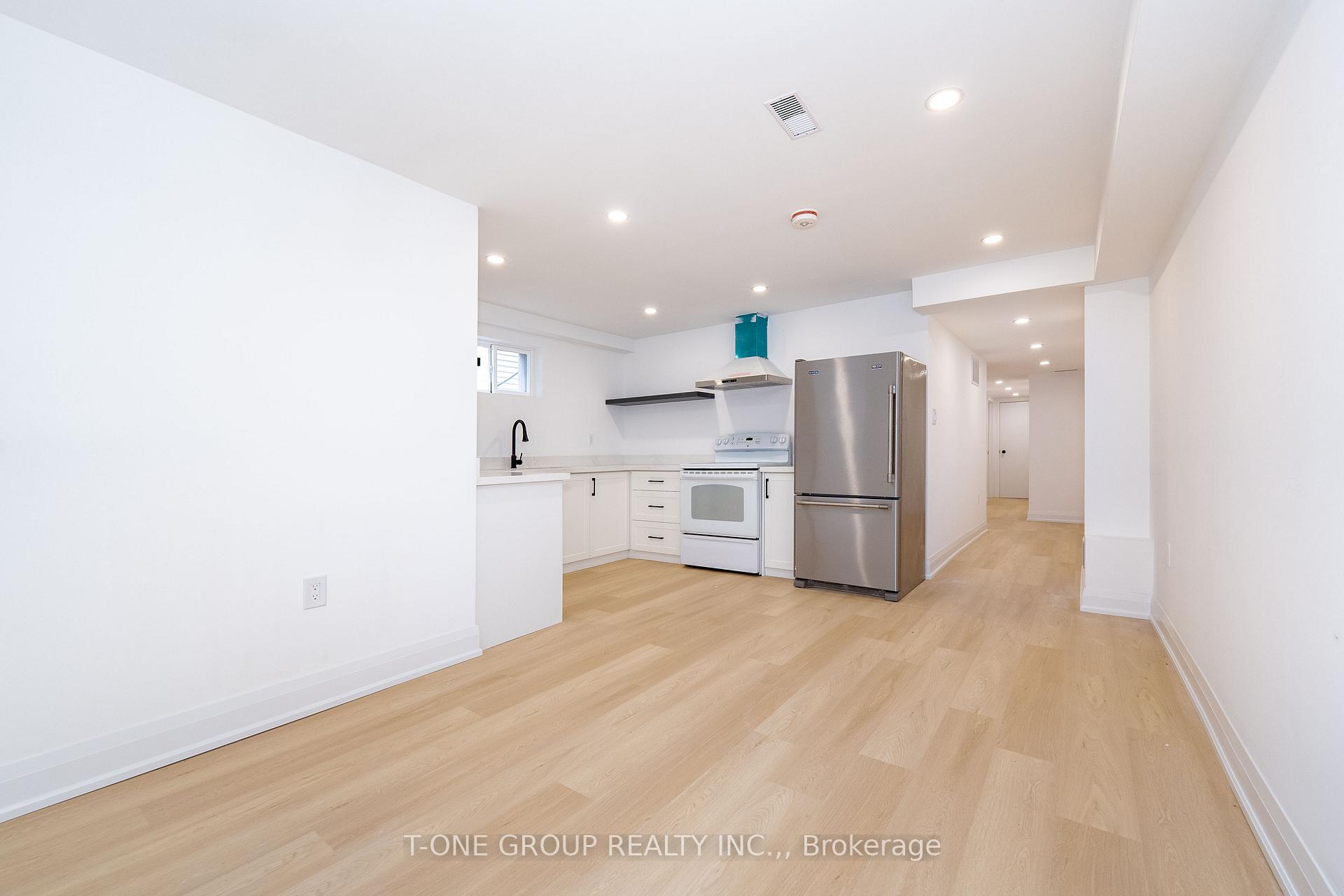 Photo 28 of 68 Harris Avenue, Toronto, East End-Danforth — HOMEH