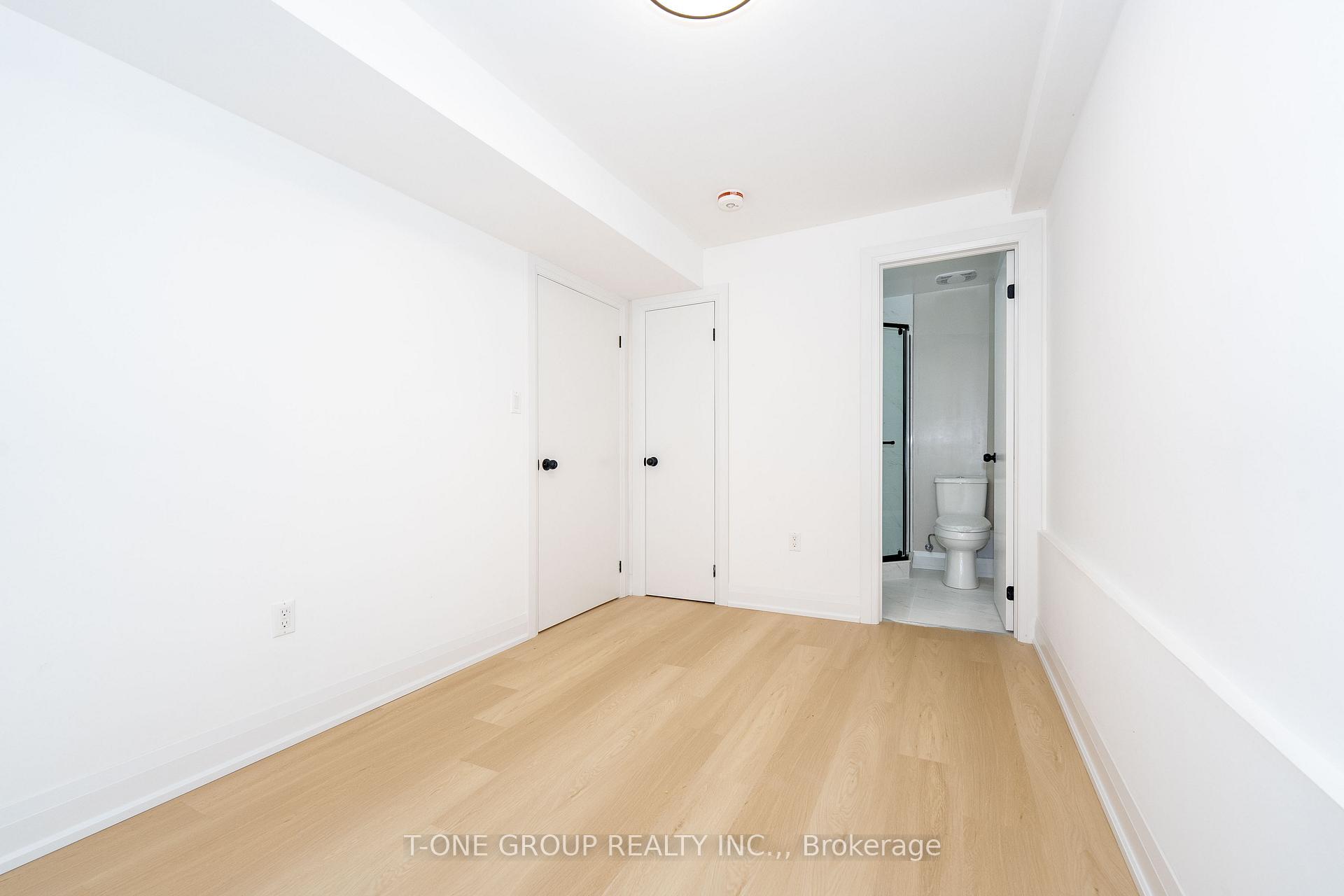 Photo 30 of 68 Harris Avenue, Toronto, East End-Danforth — HOMEH