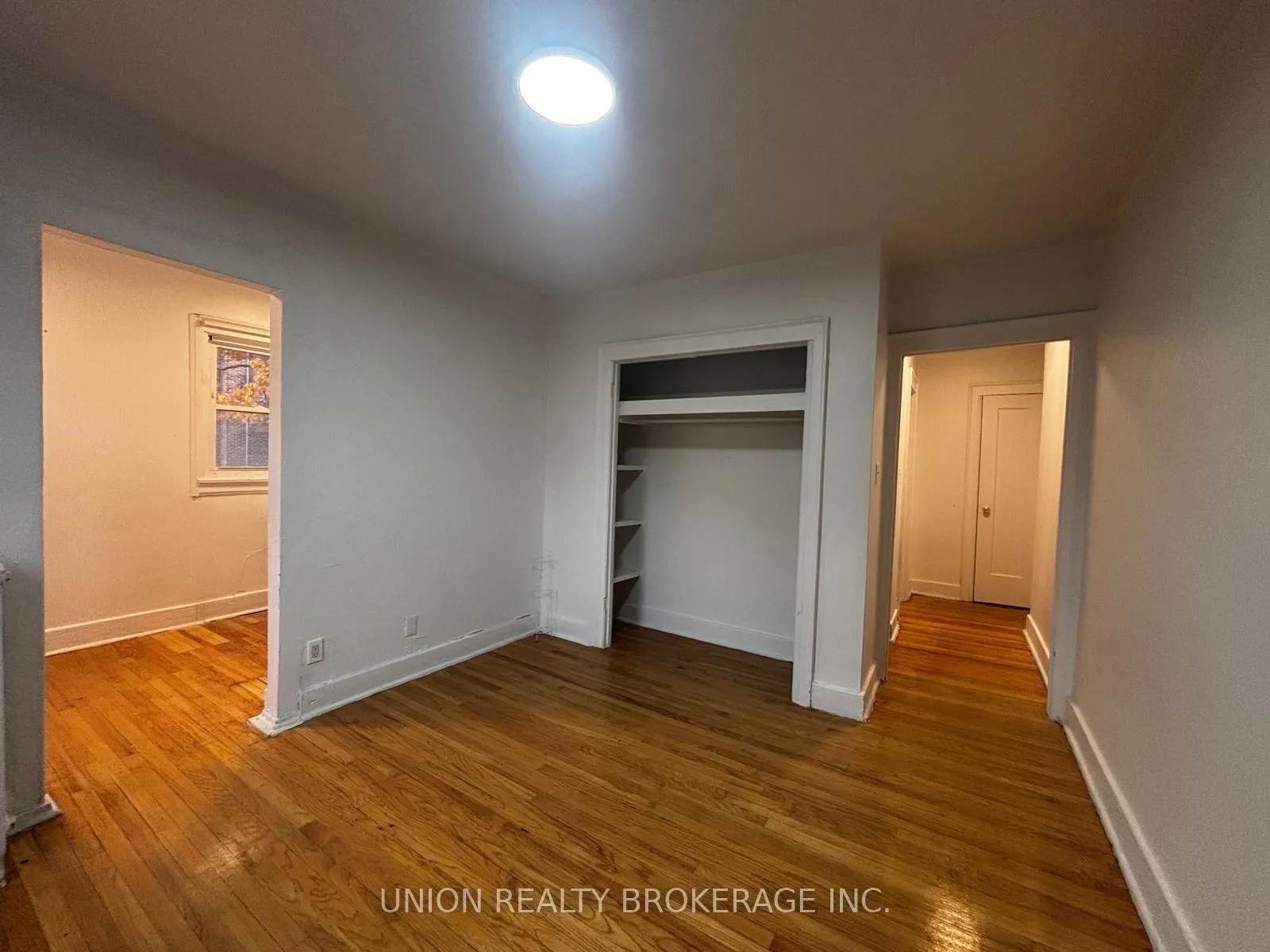 Photo 2 of Unit 301, 2405 Queen Street, Toronto, The Beaches — HOMEH