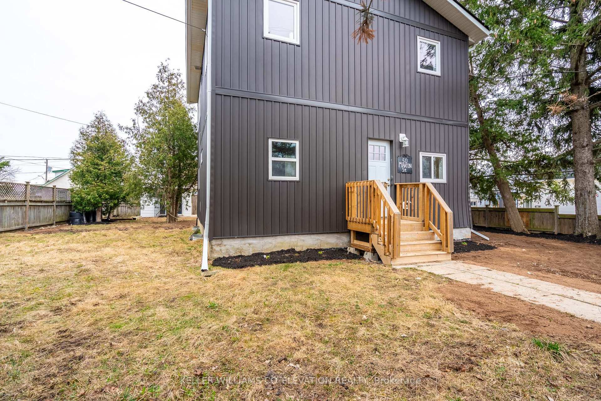 Photo 2 of Unit 2, 50 Martin Street, Thorold, Thorold Downtown — HOMEH