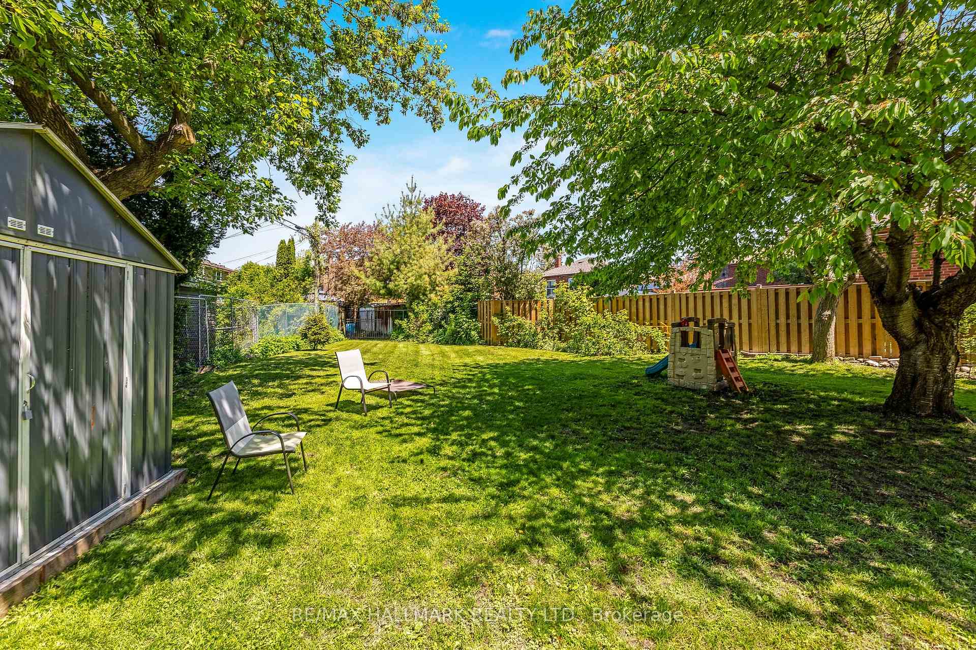 Photo 22 of 142 Meighen Avenue, Toronto, O'Connor-Parkview — HOMEH