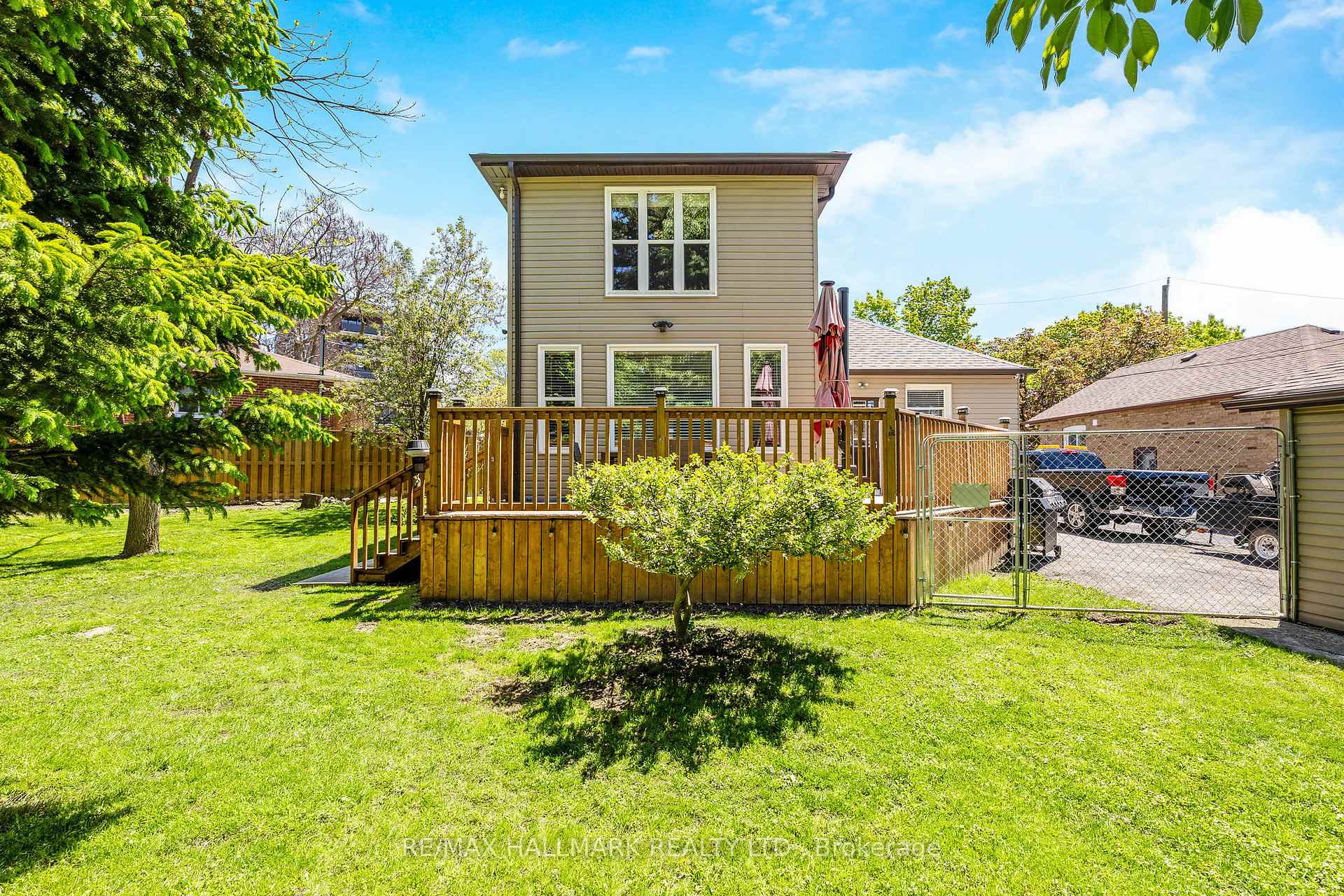 Photo 24 of 142 Meighen Avenue, Toronto, O'Connor-Parkview — HOMEH