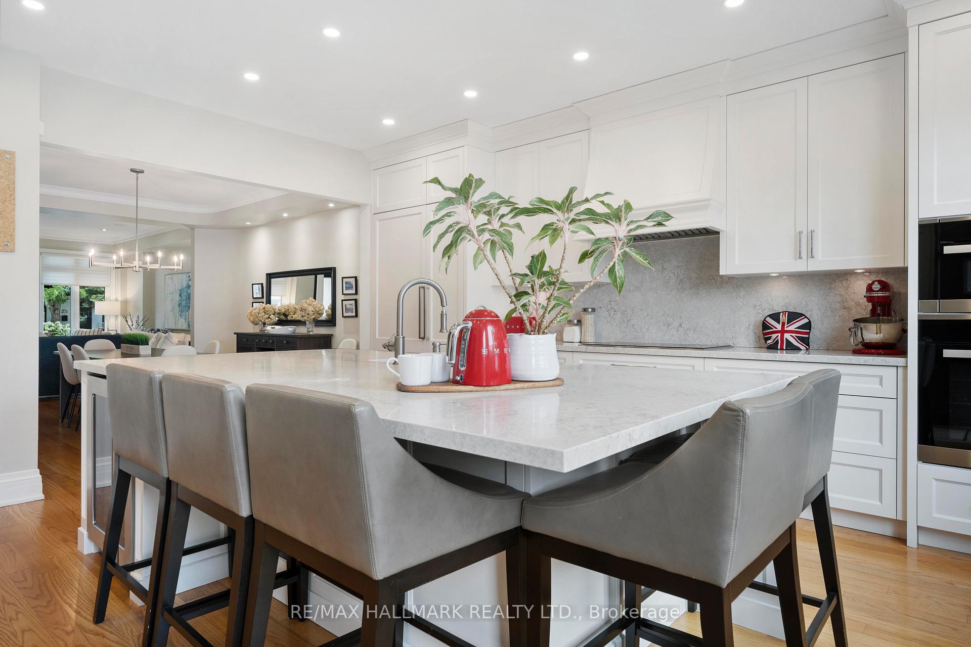 Photo 19 of 26 Winners Circle, Toronto, The Beaches — HOMEH