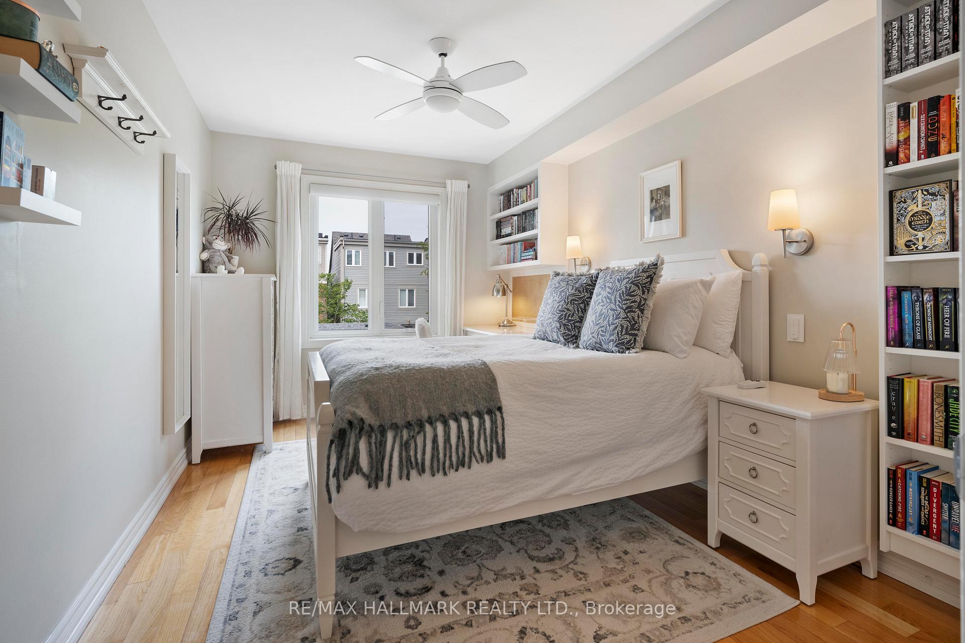 Photo 21 of 26 Winners Circle, Toronto, The Beaches — HOMEH