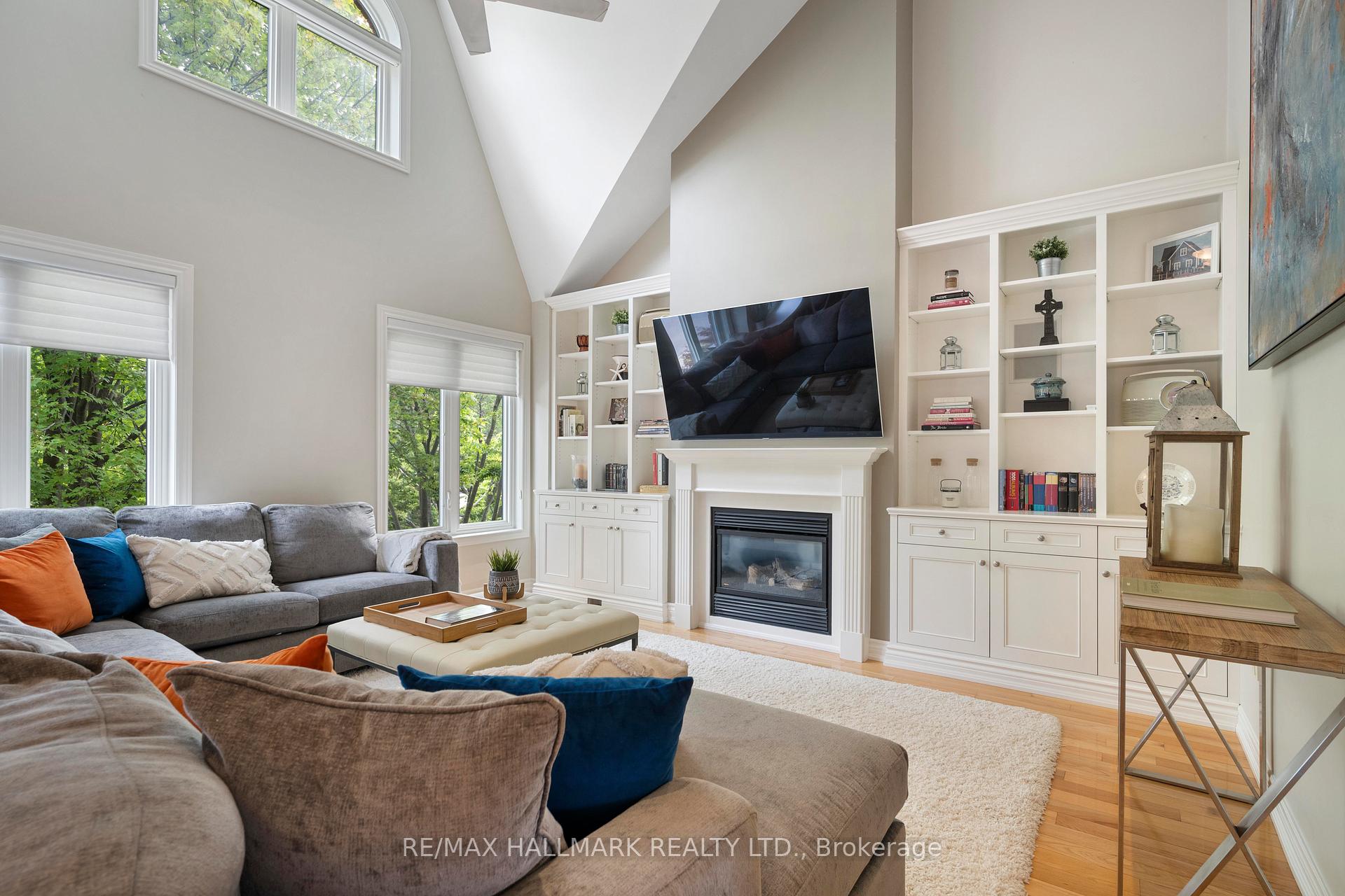 Photo 27 of 26 Winners Circle, Toronto, The Beaches — HOMEH