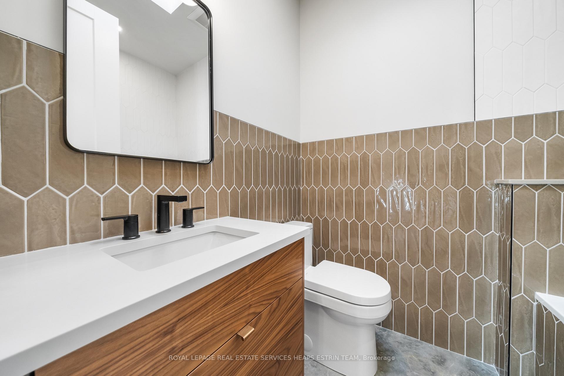 Photo 26 of 66 Parkhurst Boulevard, Toronto, Leaside — HOMEH