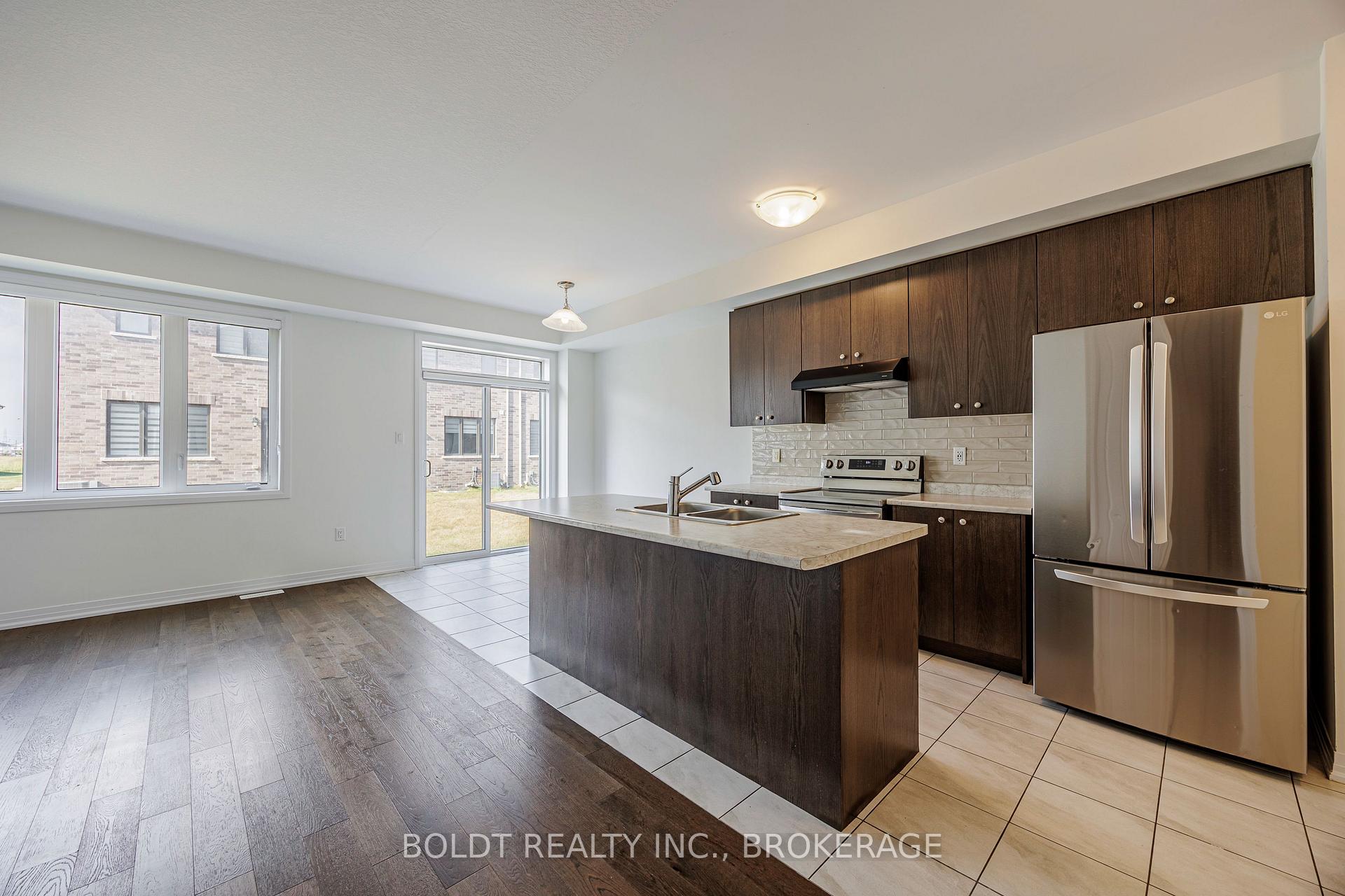 Photo 2 of 122 Brighton Lane, Thorold, Rolling Meadows — HOMEH