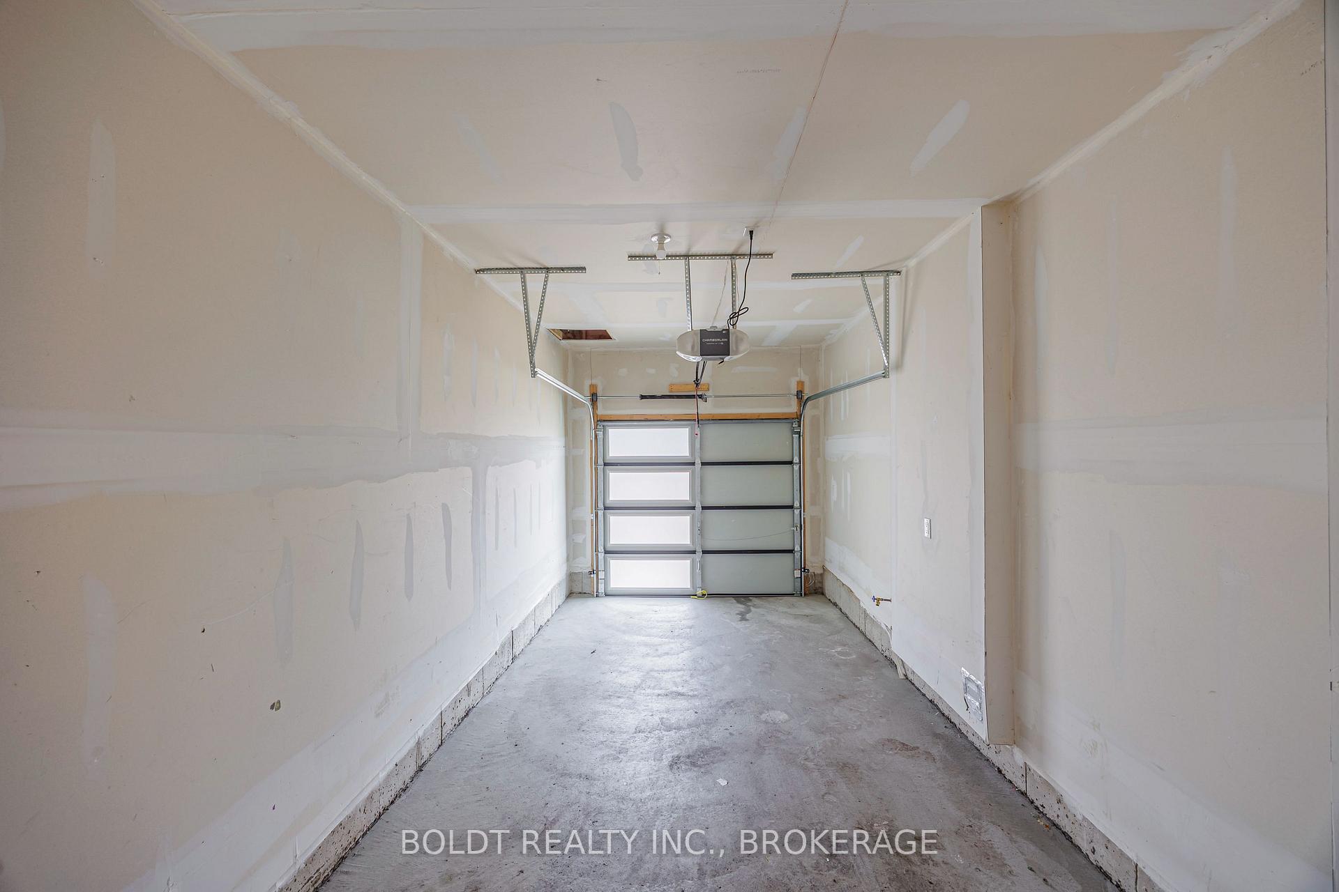 Photo 6 of 122 Brighton Lane, Thorold, Rolling Meadows — HOMEH