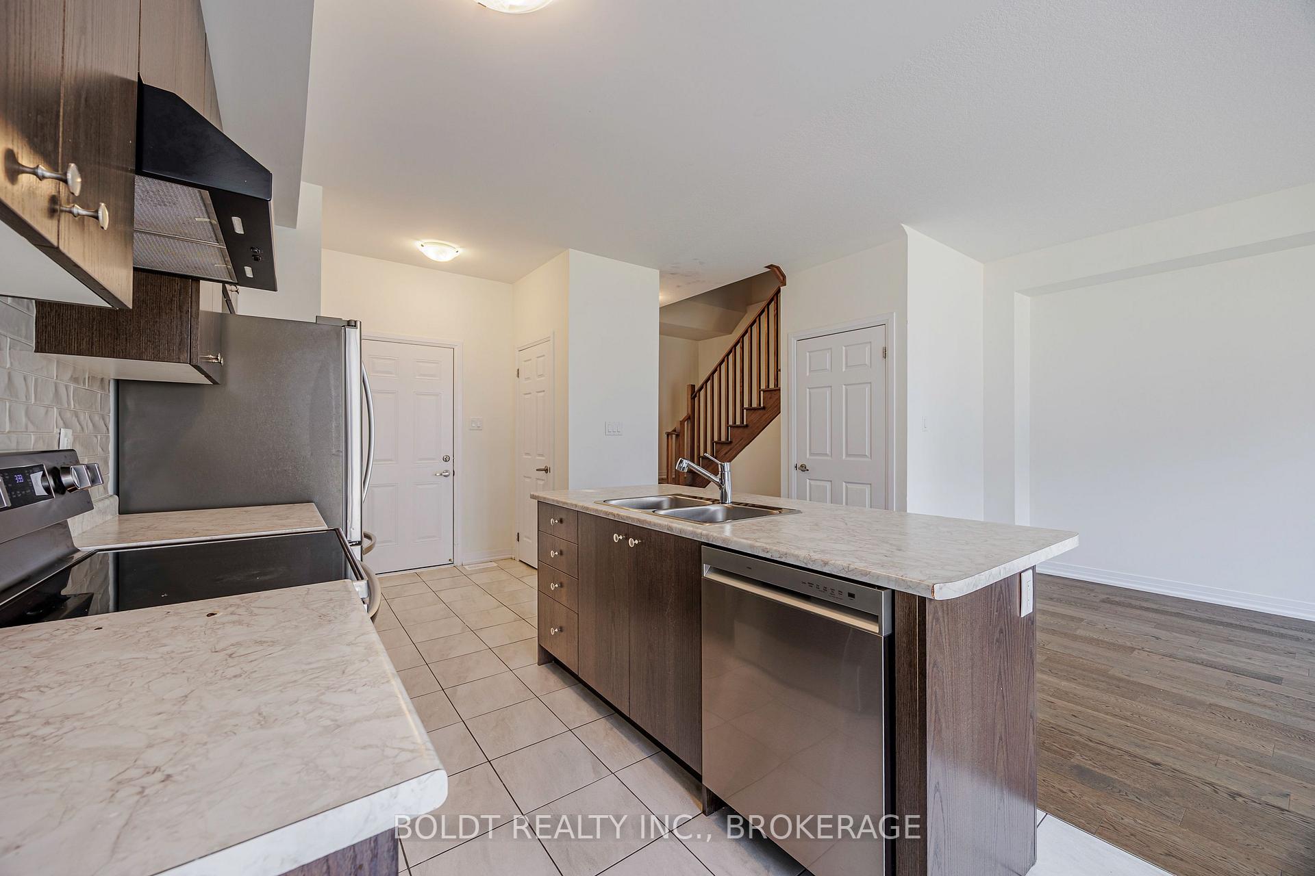 Photo 12 of 122 Brighton Lane, Thorold, Rolling Meadows — HOMEH