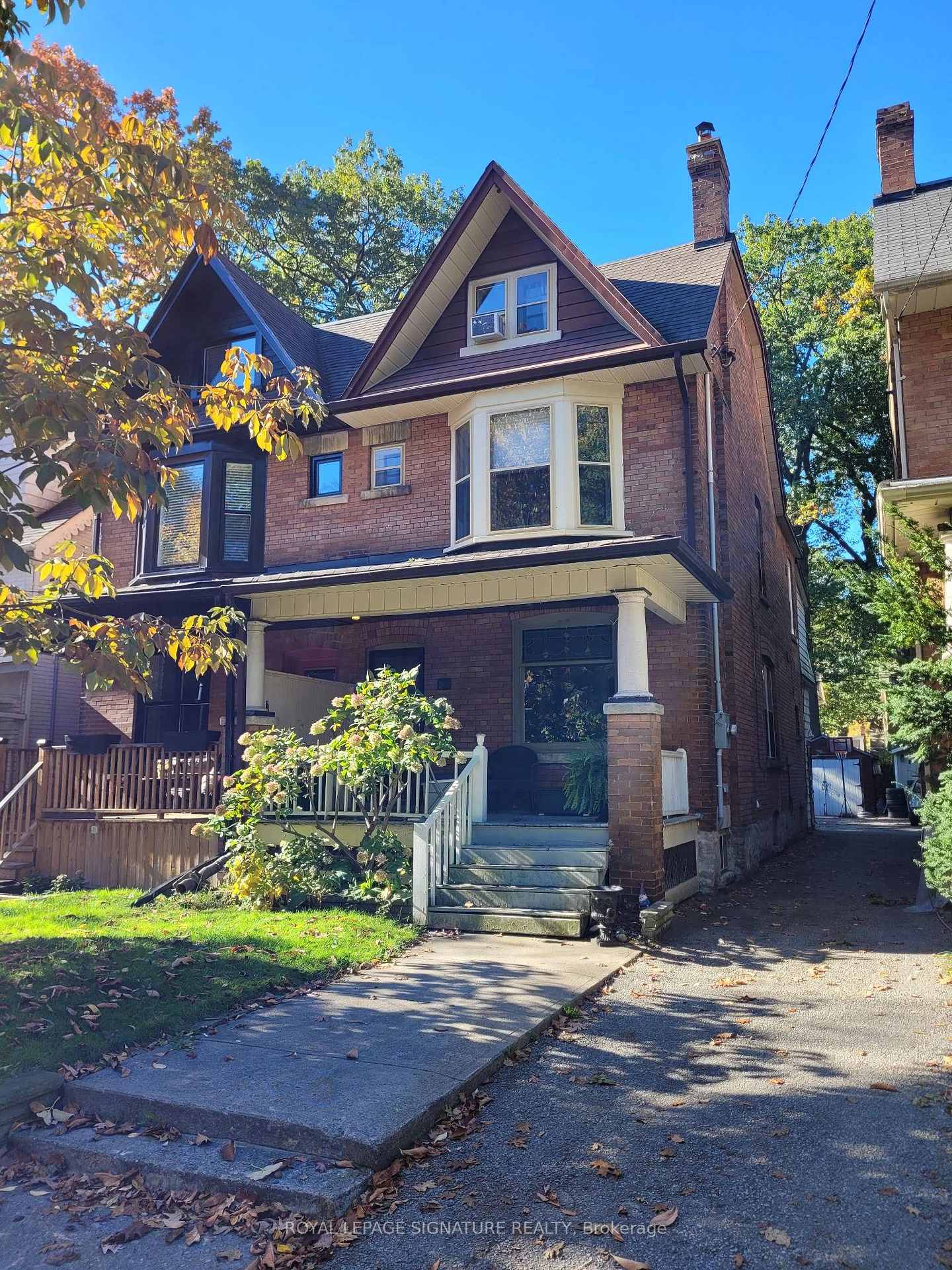 Photo 1 of Unit Main Floor, 20 Scarborough Road, Toronto, The Beaches — HOMEH