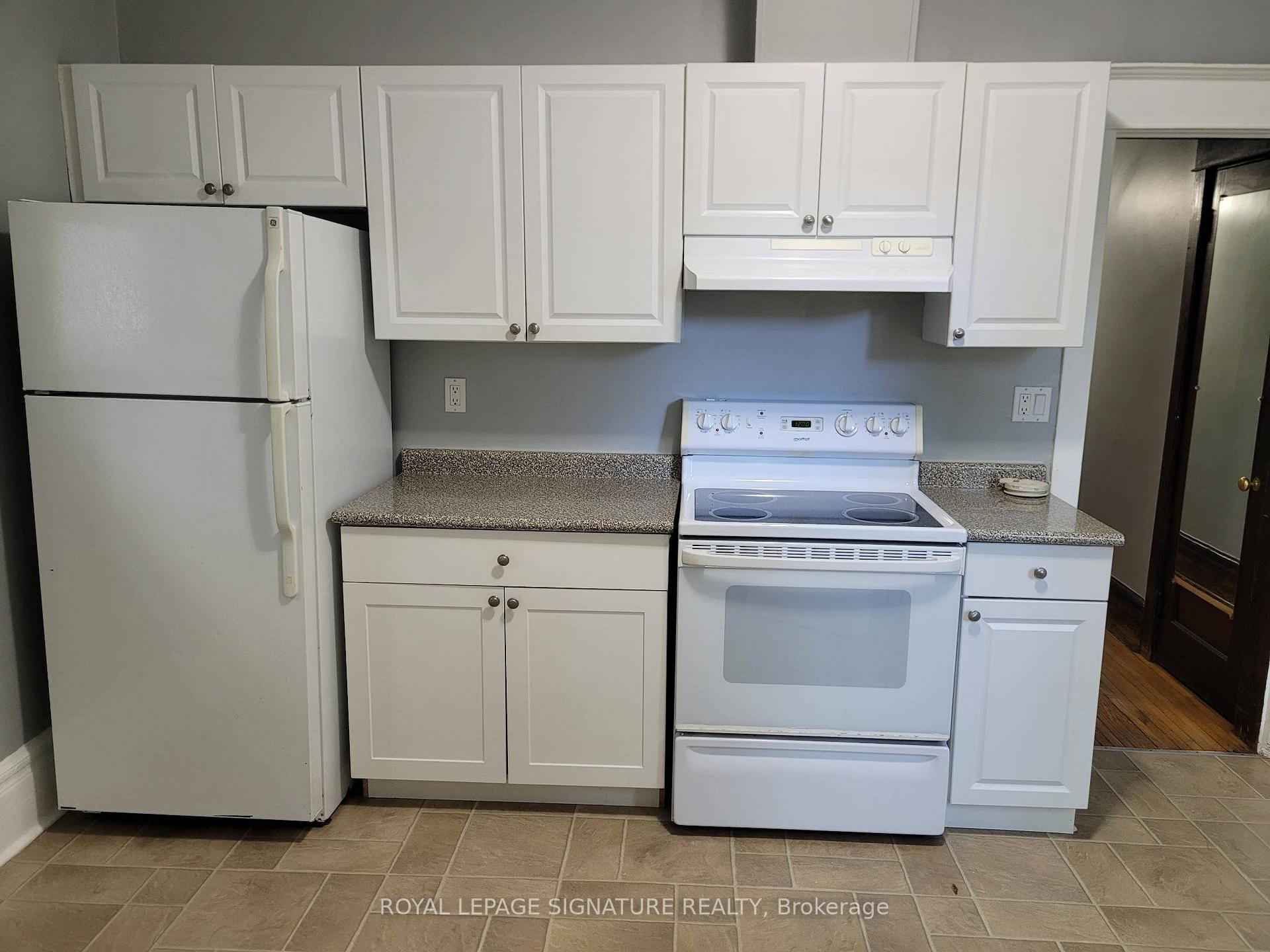 Photo 11 of Unit Main Floor, 20 Scarborough Road, Toronto, The Beaches — HOMEH