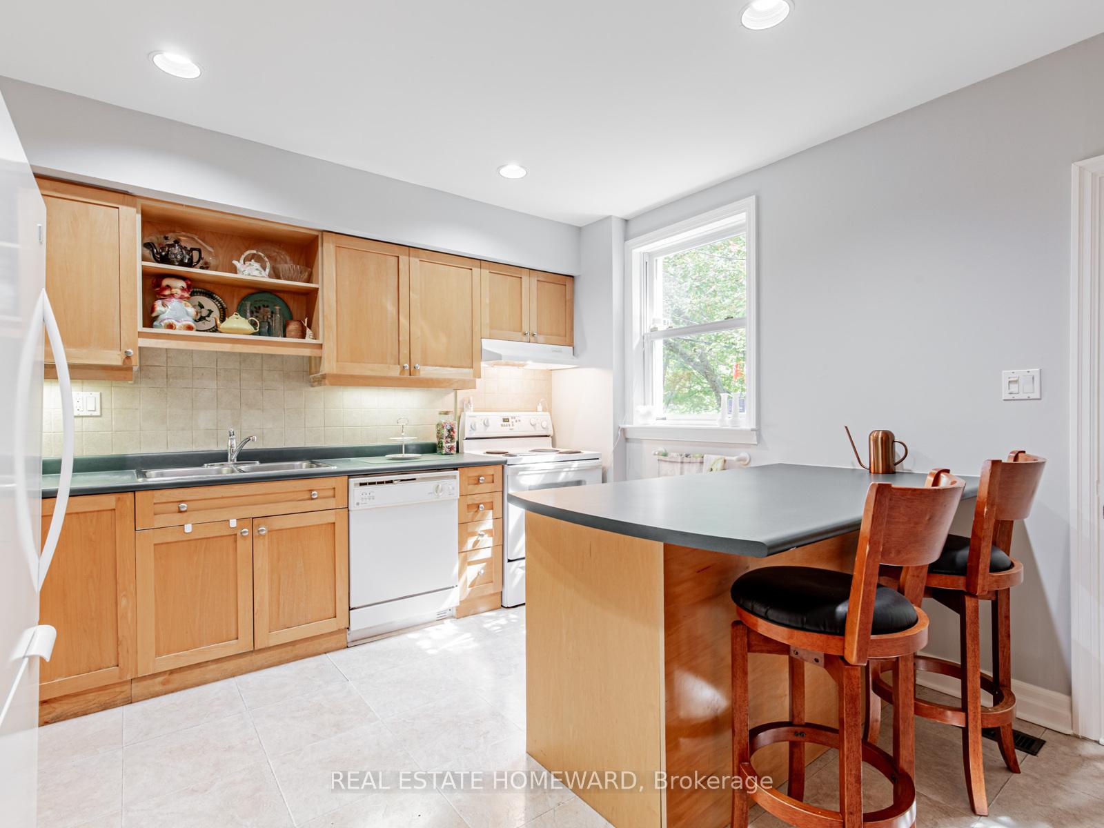 Photo 13 of 87 Harcourt Avenue, Toronto, Blake-Jones — HOMEH