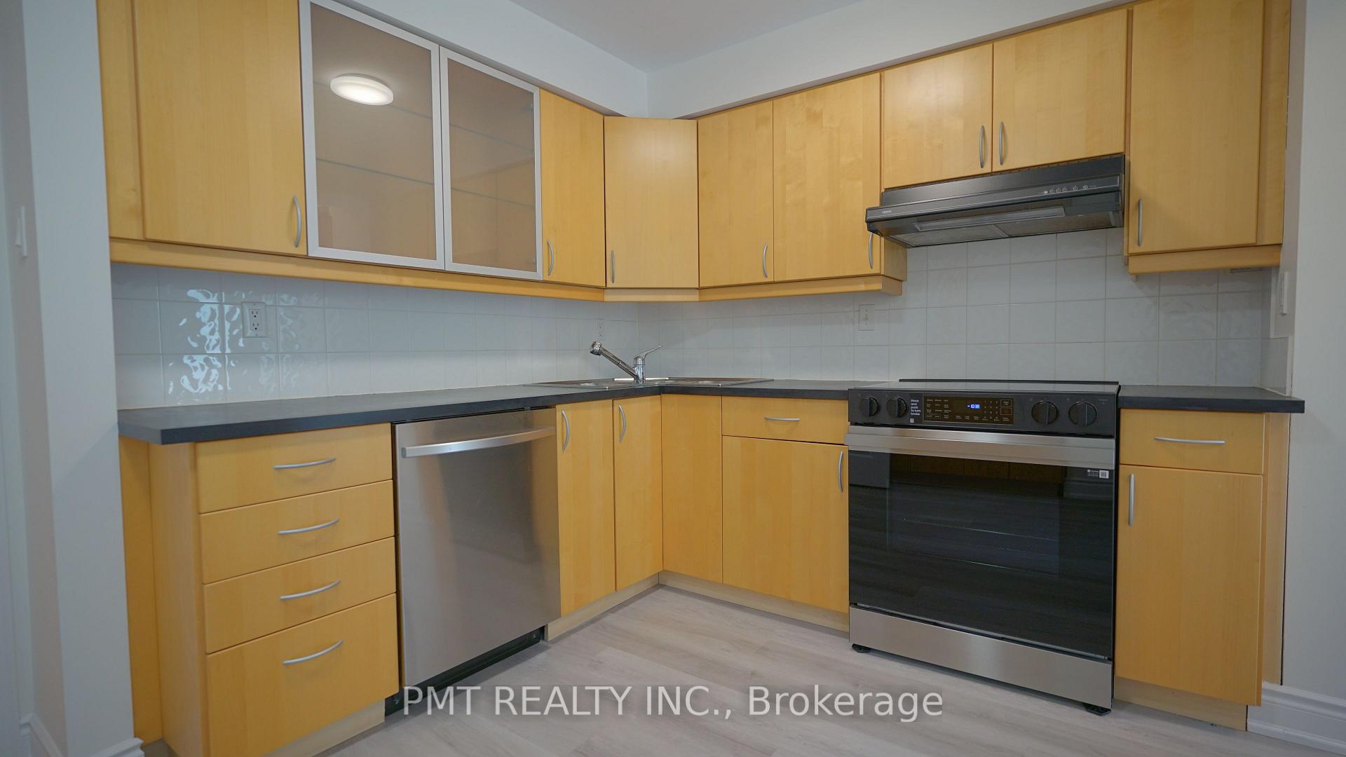 Photo 9 of 597 Roehampton Avenue, Toronto, Mount Pleasant East — HOMEH