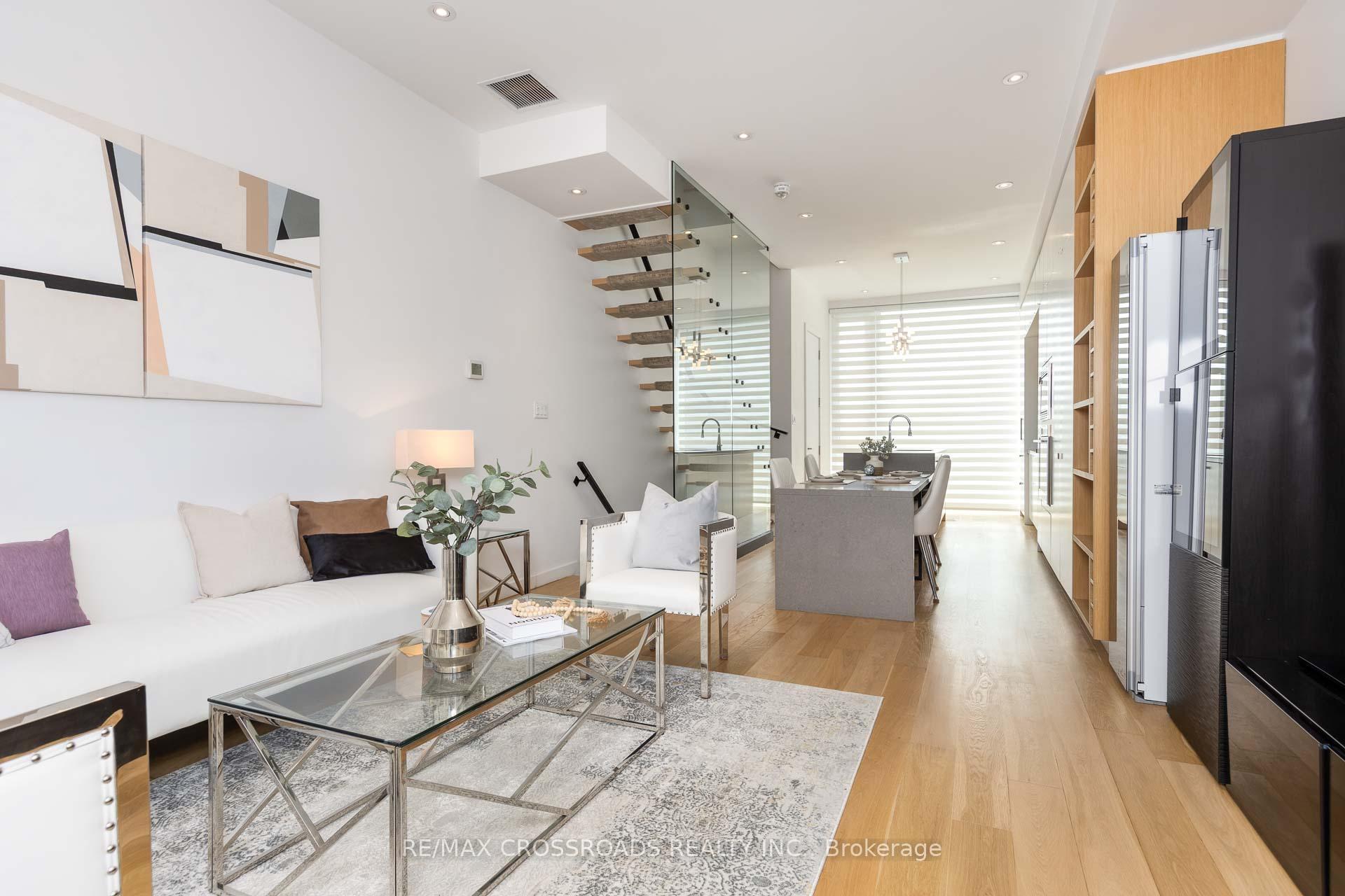 Photo 1 of 536A Eglinton Avenue E, Toronto, Mount Pleasant East — HOMEH