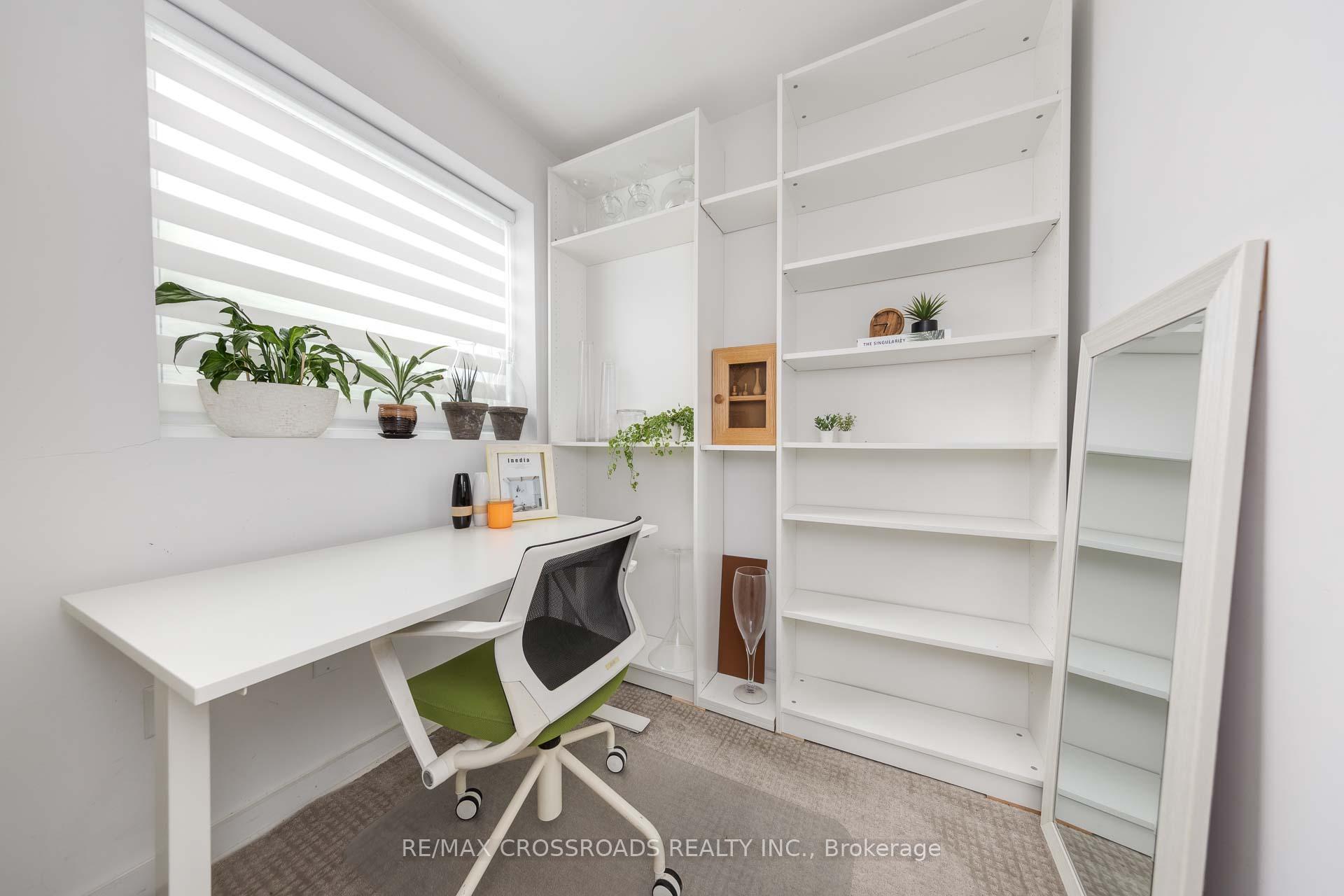 Photo 8 of 536A Eglinton Avenue E, Toronto, Mount Pleasant East — HOMEH