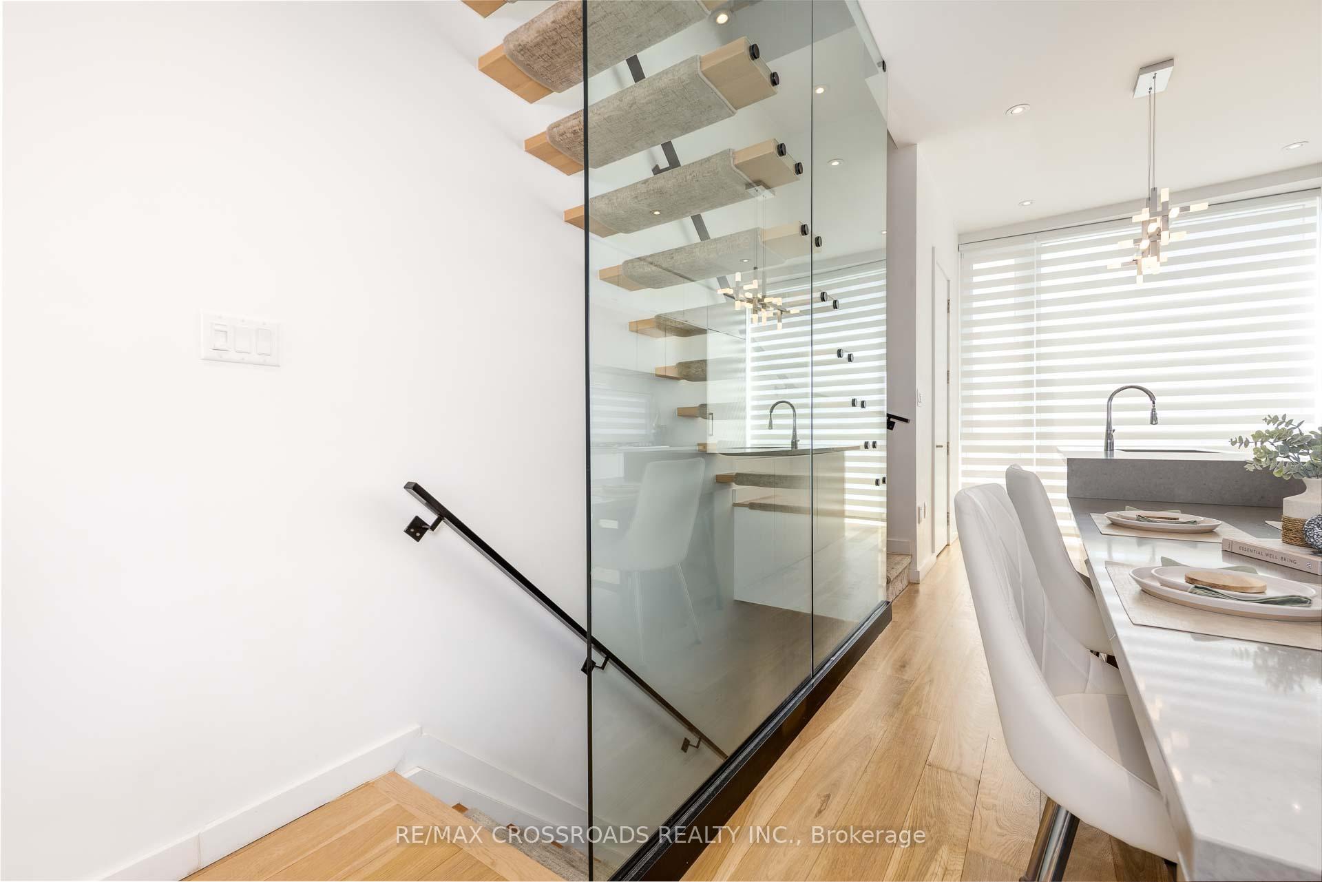 Photo 10 of 536A Eglinton Avenue E, Toronto, Mount Pleasant East — HOMEH