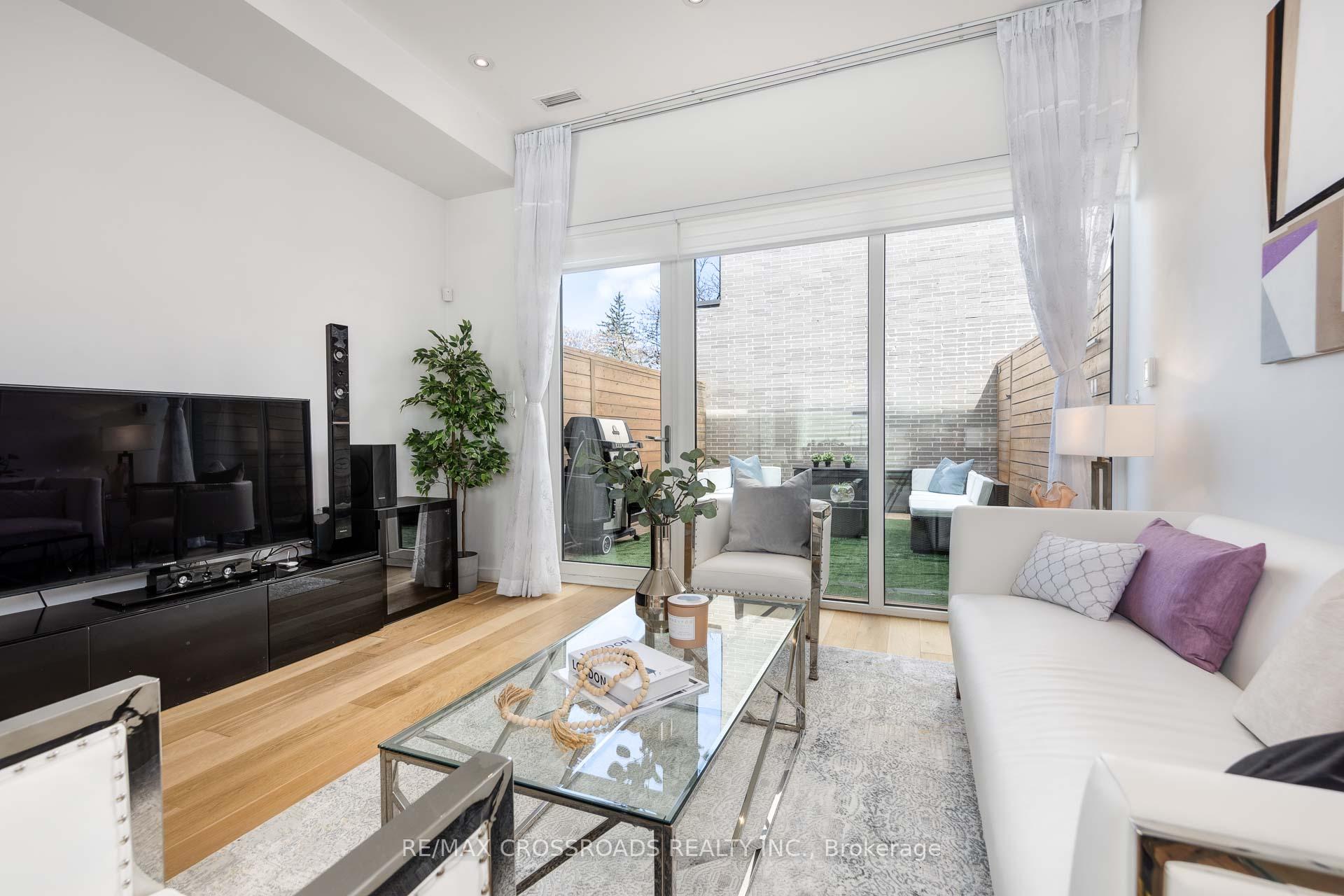 Photo 13 of 536A Eglinton Avenue E, Toronto, Mount Pleasant East — HOMEH