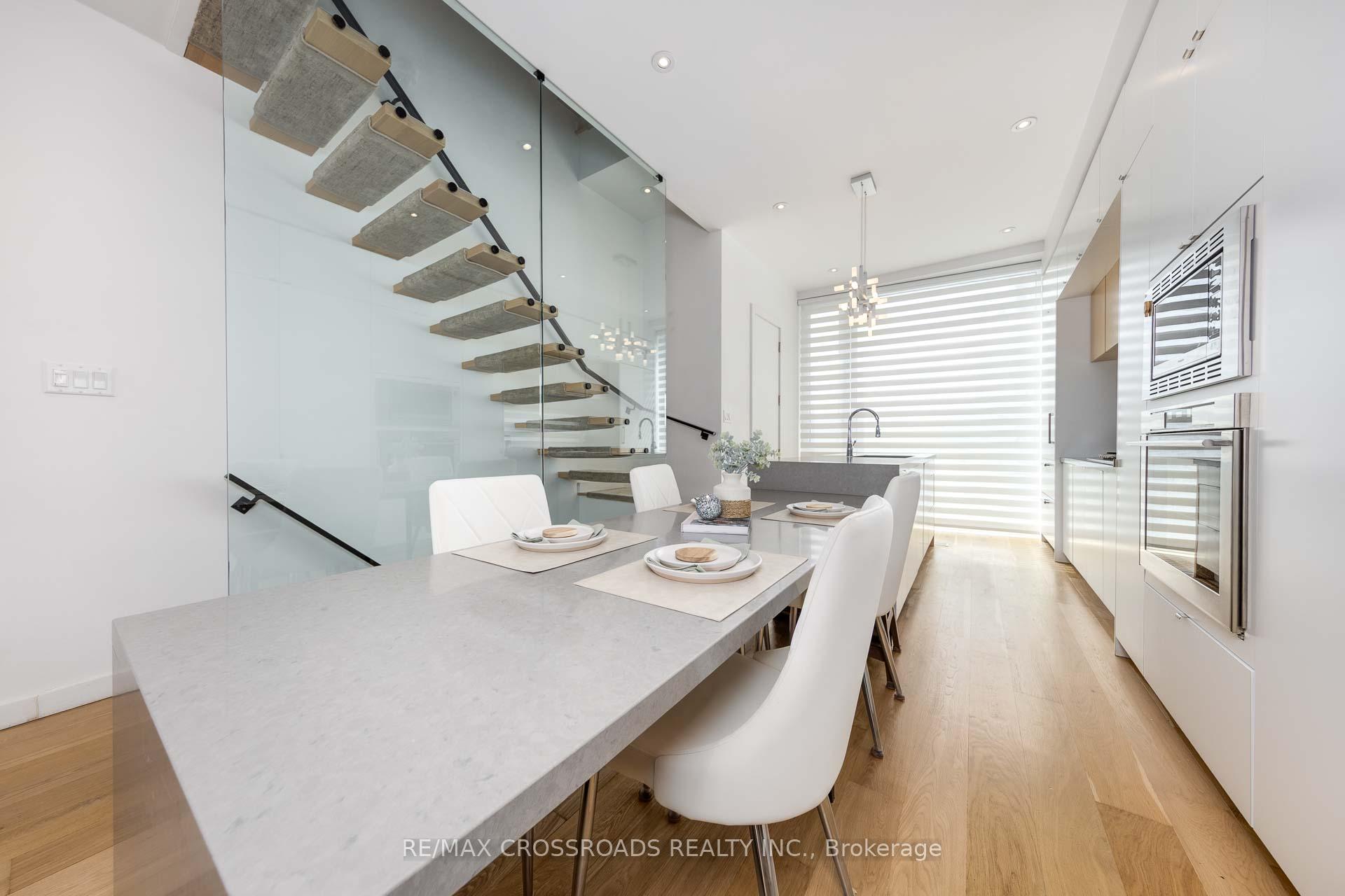 Photo 17 of 536A Eglinton Avenue E, Toronto, Mount Pleasant East — HOMEH