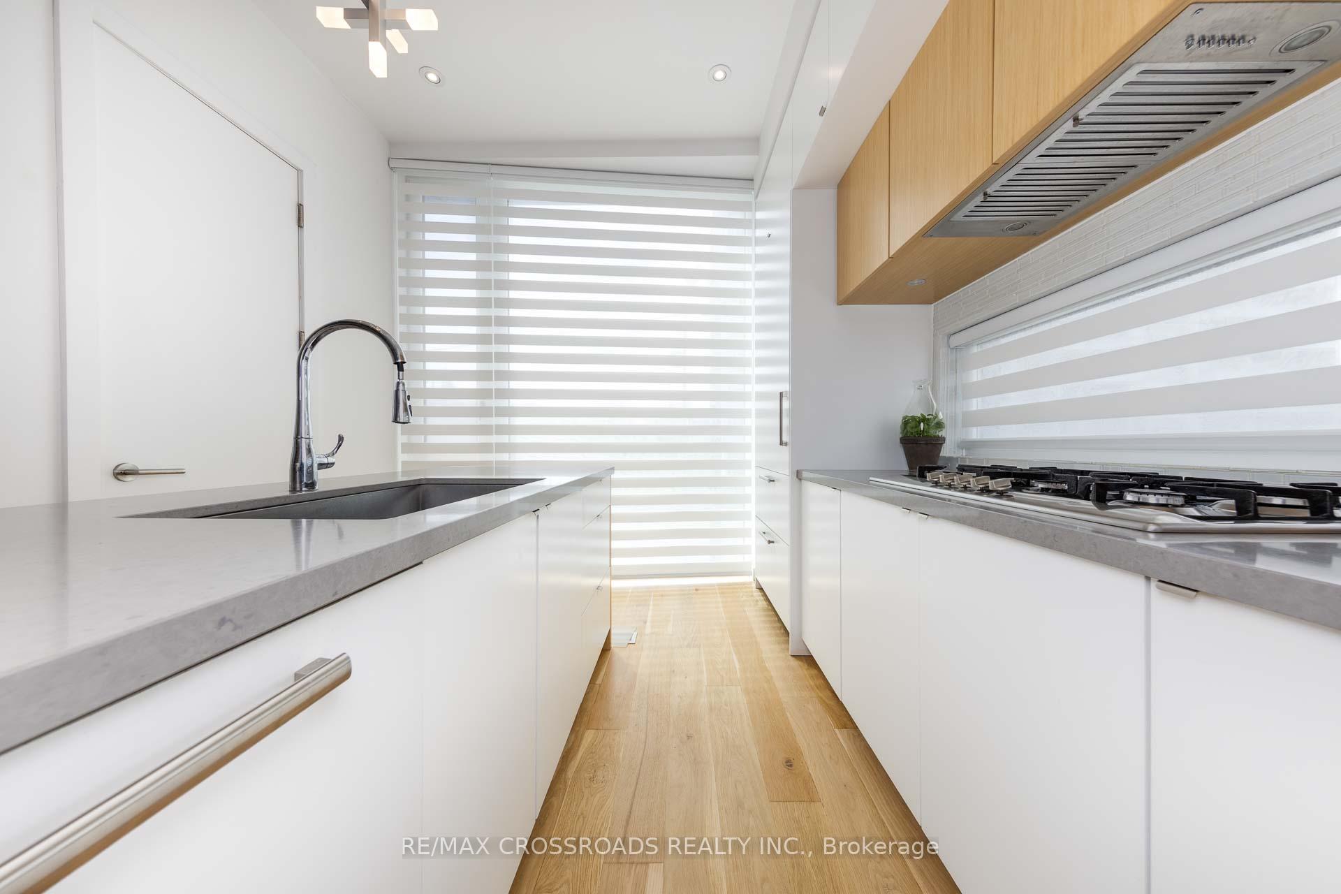 Photo 21 of 536A Eglinton Avenue E, Toronto, Mount Pleasant East — HOMEH