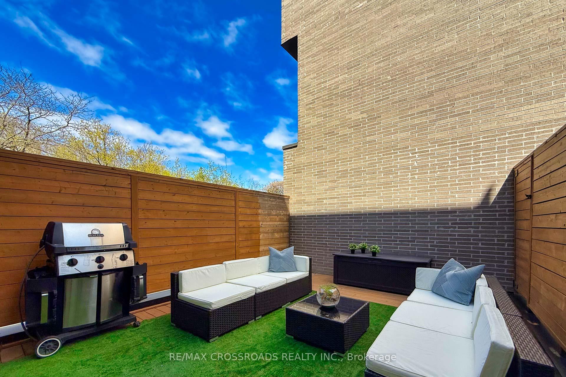 Photo 22 of 536A Eglinton Avenue E, Toronto, Mount Pleasant East — HOMEH