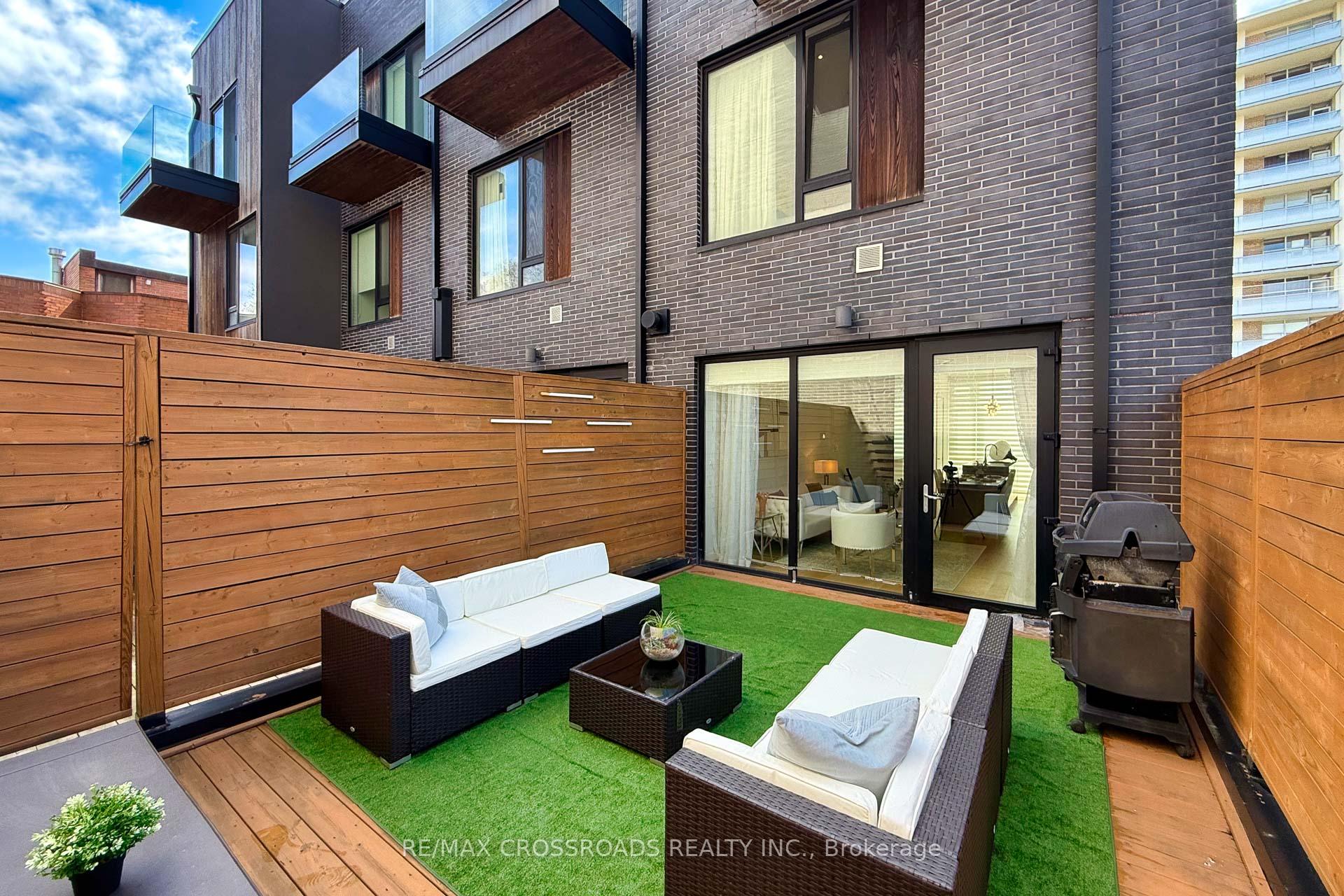 Photo 23 of 536A Eglinton Avenue E, Toronto, Mount Pleasant East — HOMEH
