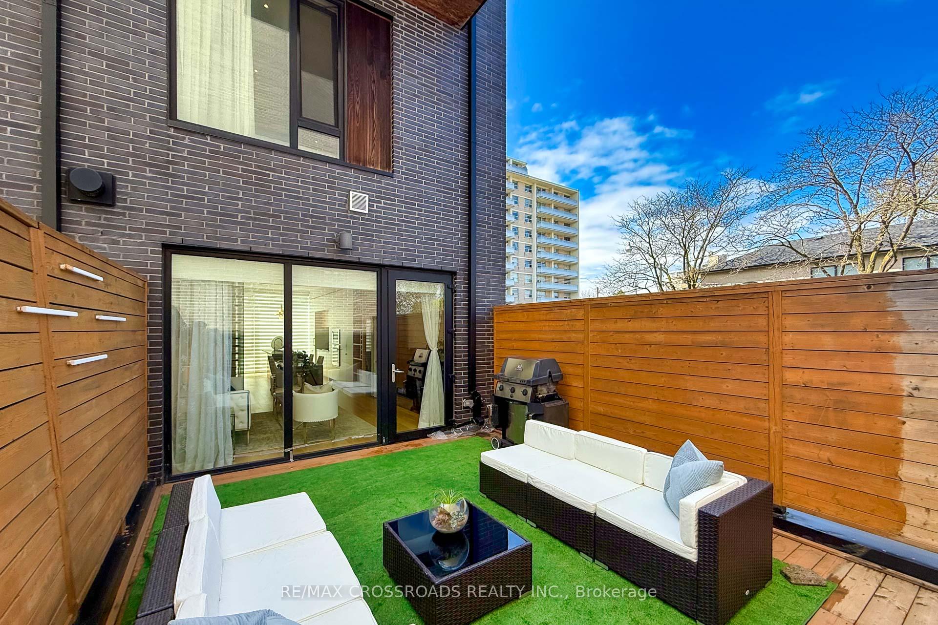 Photo 26 of 536A Eglinton Avenue E, Toronto, Mount Pleasant East — HOMEH