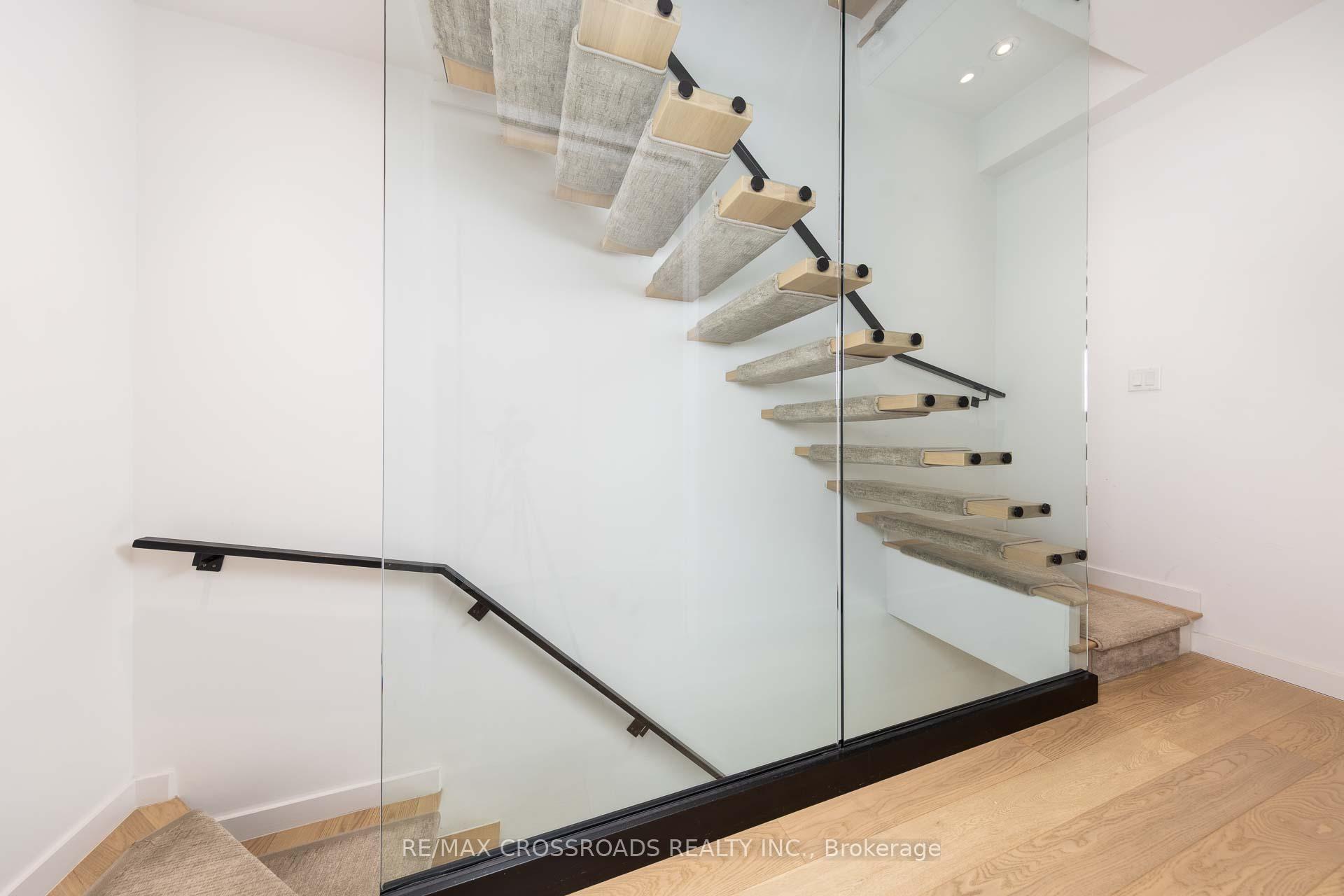 Photo 28 of 536A Eglinton Avenue E, Toronto, Mount Pleasant East — HOMEH