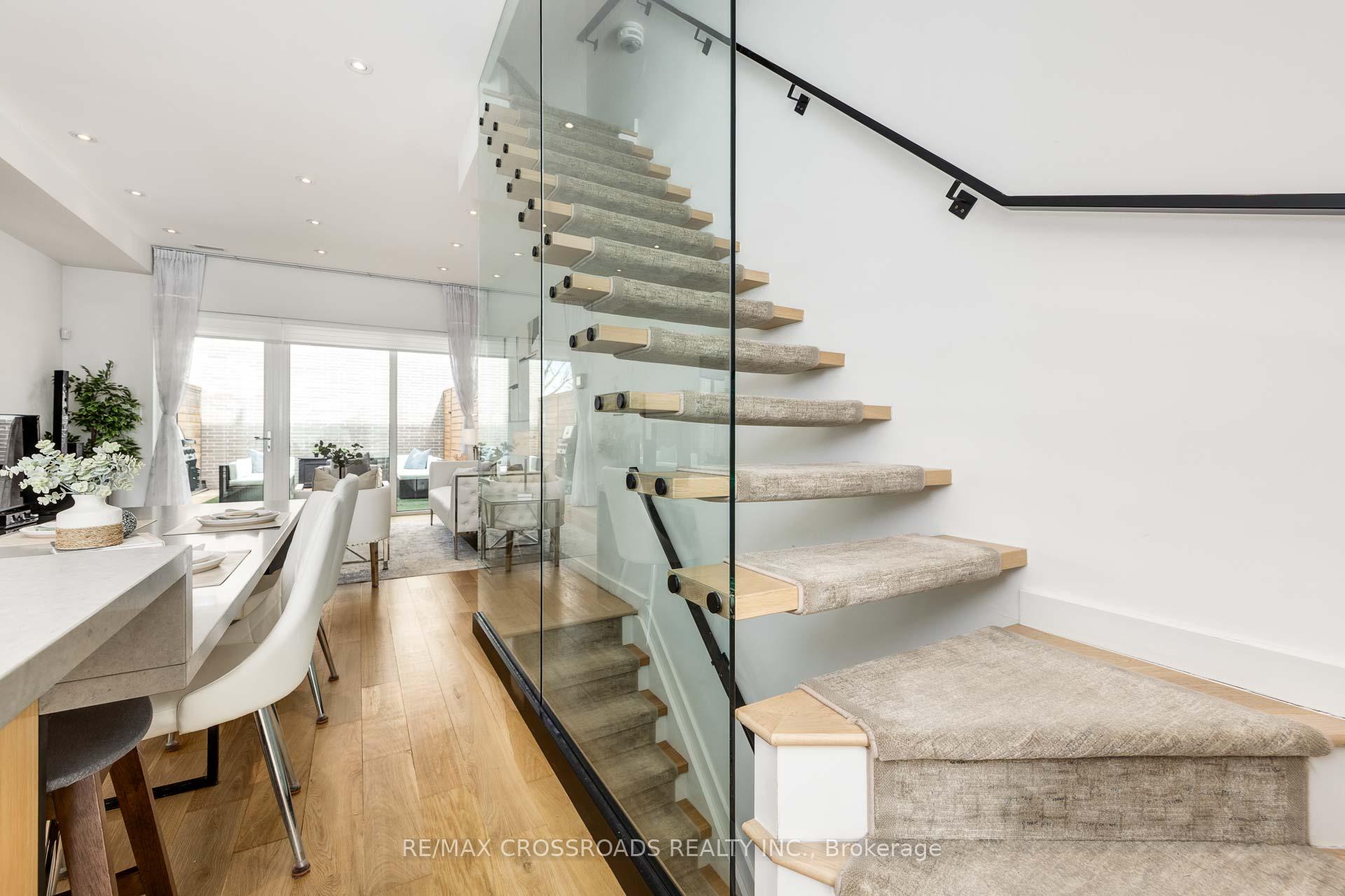 Photo 29 of 536A Eglinton Avenue E, Toronto, Mount Pleasant East — HOMEH