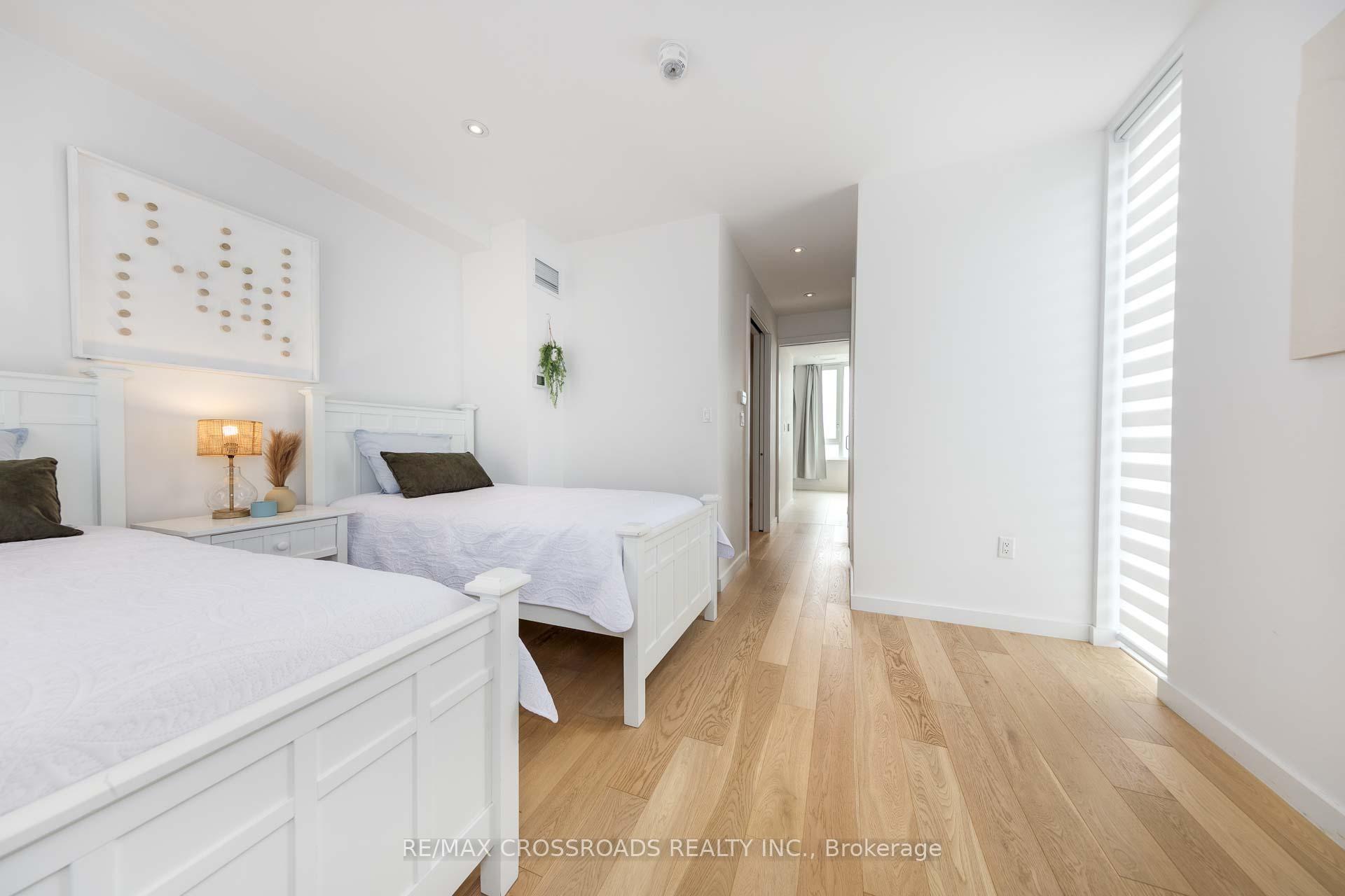 Photo 31 of 536A Eglinton Avenue E, Toronto, Mount Pleasant East — HOMEH