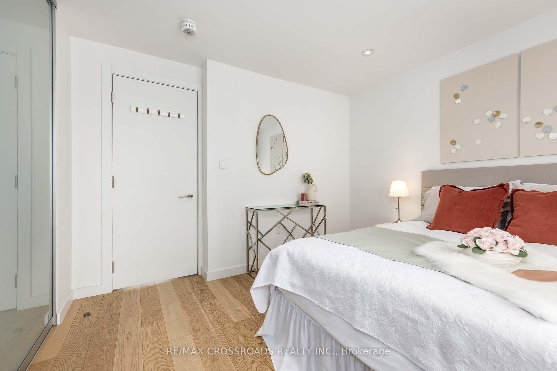 Photo 36 of 536A Eglinton Avenue E, Toronto, Mount Pleasant East — HOMEH